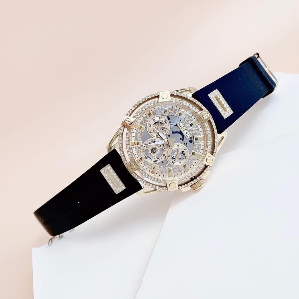 Đồng Hồ Guess Cut-Thru |Nữ Giới |Đính Đá Vàng Gold |Dây Sillicone Đen |Máy Pin (Quartz) |Size 38mm |donghogiatot.vn