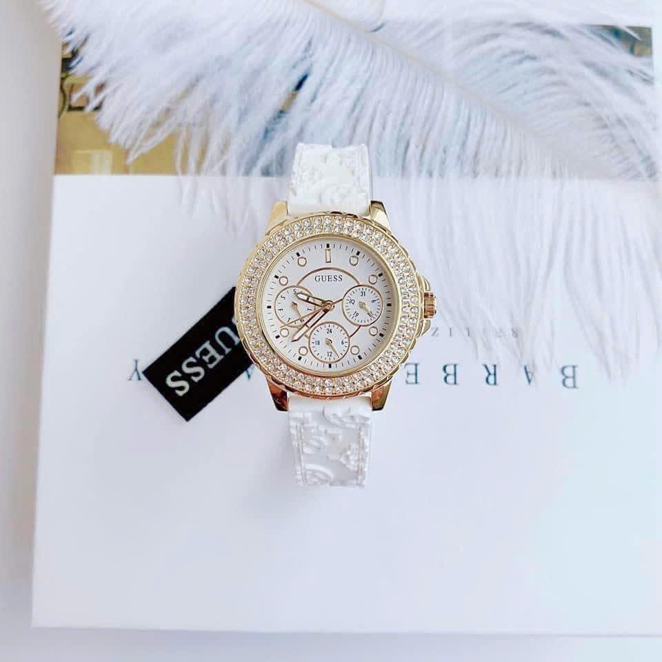 Đồng Hồ Guess Glitter |Nữ Giới |Đính Đá Vàng Gold |Dây Cao Su Trắng |Máy Pin (Quartz) |Size 34mm |donghogiatot.vn