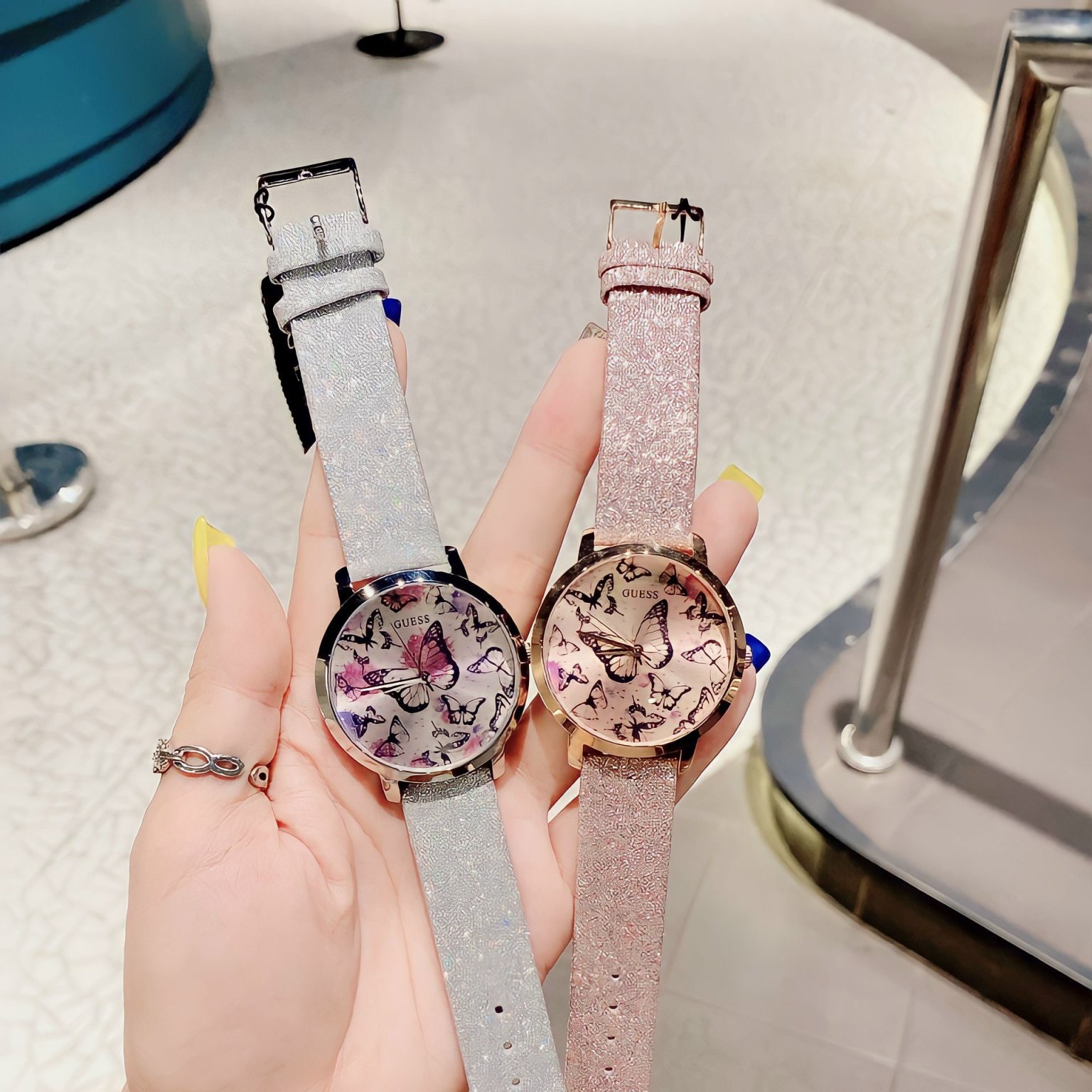 Đồng Hồ Guess Hình Bướm |Nữ Giới |Silver |Dây Da Kim Tuyến Bạc |Máy Pin (Quartz) |Size 37mm |donghogiatot.vn