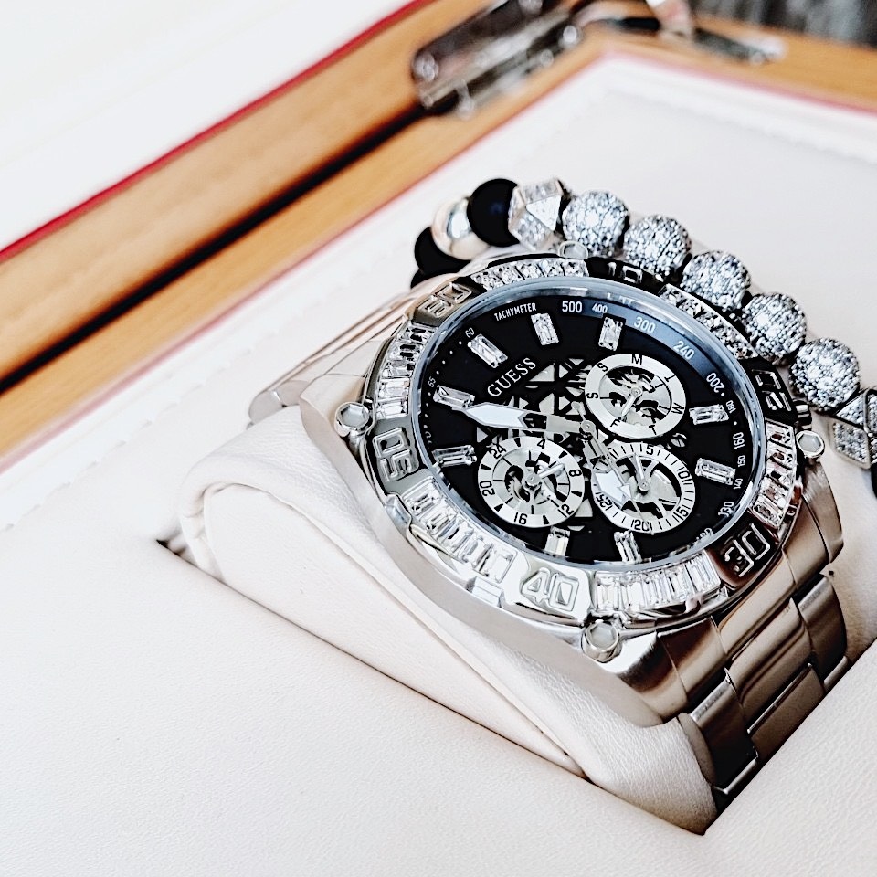 Đồng Hồ Guess Intrepid |Nam Giới |Đính Pha Lê Vuông |Dây Kim Loại Silver |Máy Pin (Quartz) |Size 46mm |donghogiatot.vn