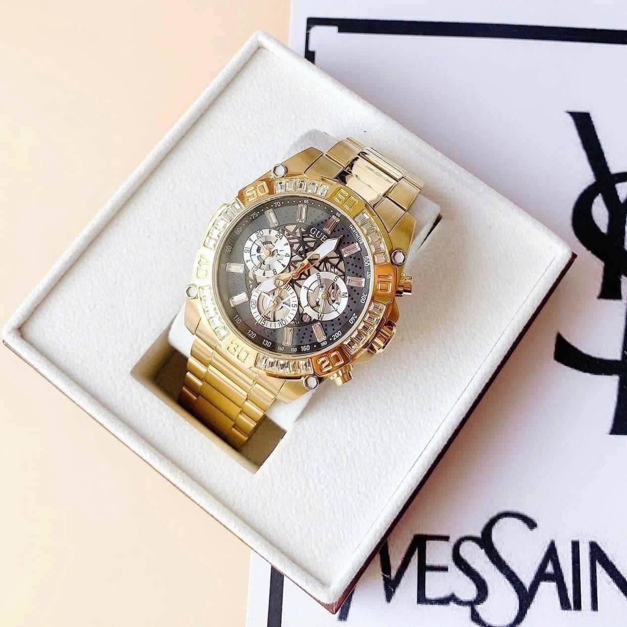 Đồng Hồ Guess Intrepid |Nam Giới |Đính Pha Lê Vuông |Dây Kim Loại Vàng Gold |Máy Pin (Quartz) |Size 46mm |donghogiatot.vn