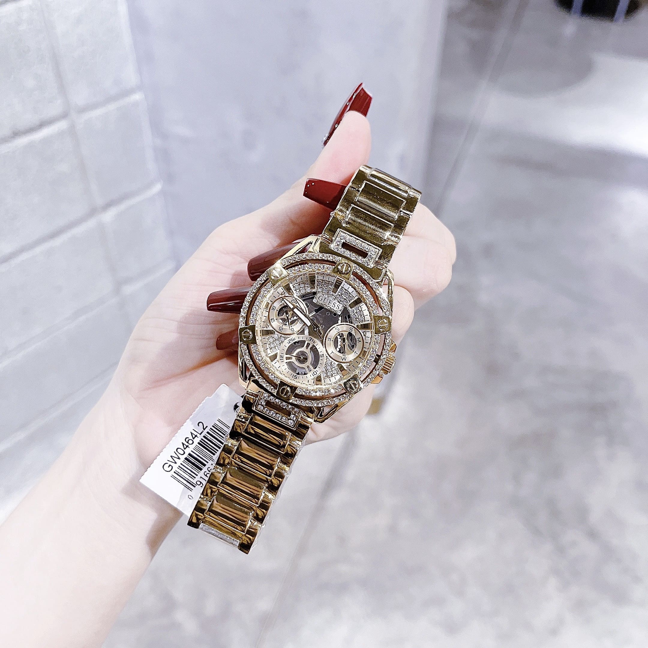 Đồng Hồ Guess Iridescent |Nữ Giới |Đính Đá |Dây Kim Loại Vàng Gold |Máy Pin (Quartz) |Size 40mm |donghogiatot.vn