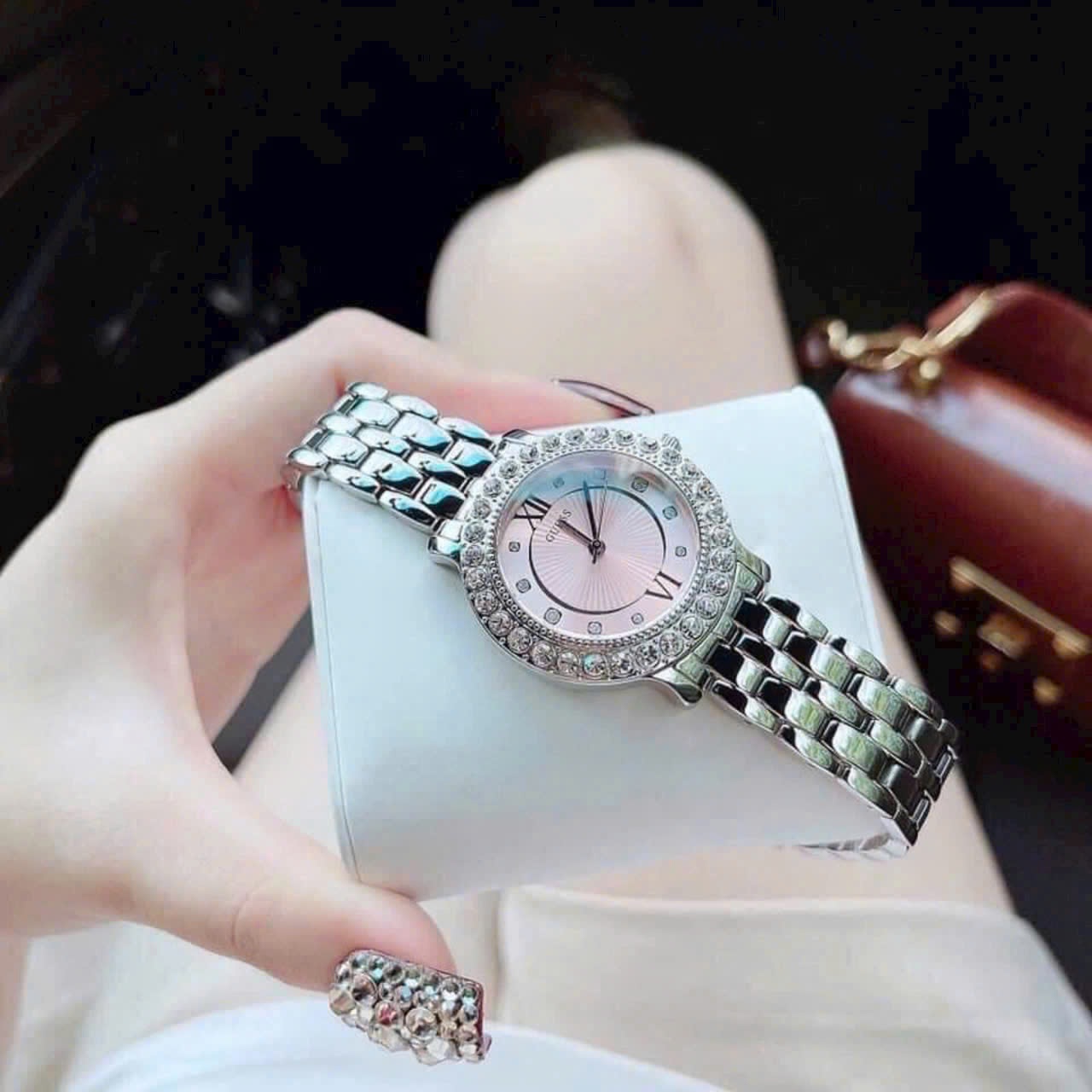 Đồng Hồ Guess Mâm Xôi |Nữ Giới |Mặt Mâm Xôi |Màu Hồng |Dây Kim Loại Silver |Máy Pin (Quartz) |Size 34mm |donghogiatot.vn