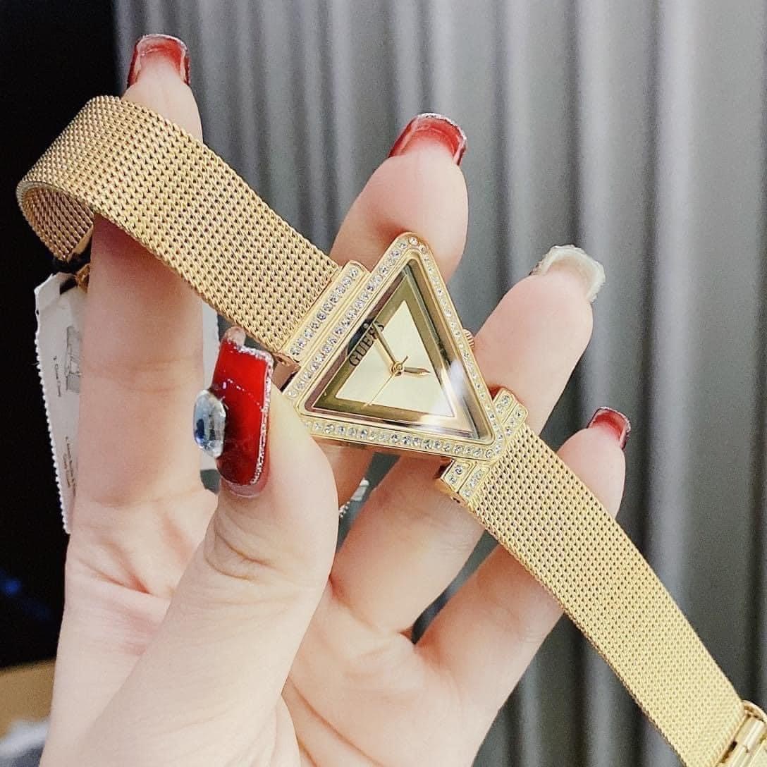 Đồng Hồ Guess Mặt Tam Giác |Nữ Giới |Đính Đá |Dây Lưới Vàng Gold |Máy Pin (Quartz) |Size 34mm |donghogiatot.vn