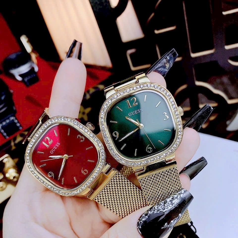 Đồng Hồ Guess Mặt Vuông Đỏ |Nữ Giới |Dây Mesh Lưới Vàng Gold |Máy Pin (Quartz) |Size 32mm |donghogiatot.vn