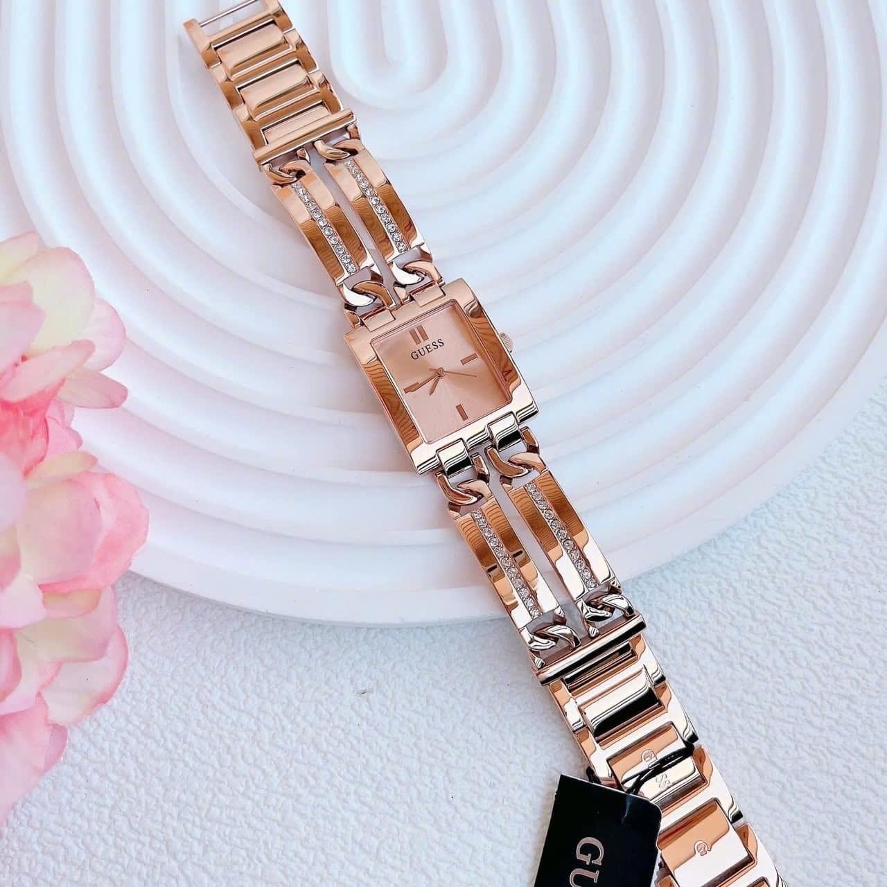 Đồng Hồ Guess Mod ID |Nữ Giới |6 Kim |Mặt Chữ Nhật |Dây Xích Rose Gold |Máy Pin (Quartz) |Size 24mm |donghogiatot.vn