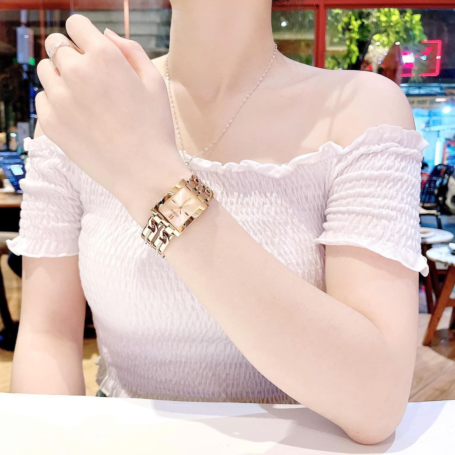 Đồng Hồ Guess Mod ID |Nữ Giới |6 Kim |Mặt Chữ Nhật |Dây Xích Rose Gold |Máy Pin (Quartz) |Size 24mm |donghogiatot.vn