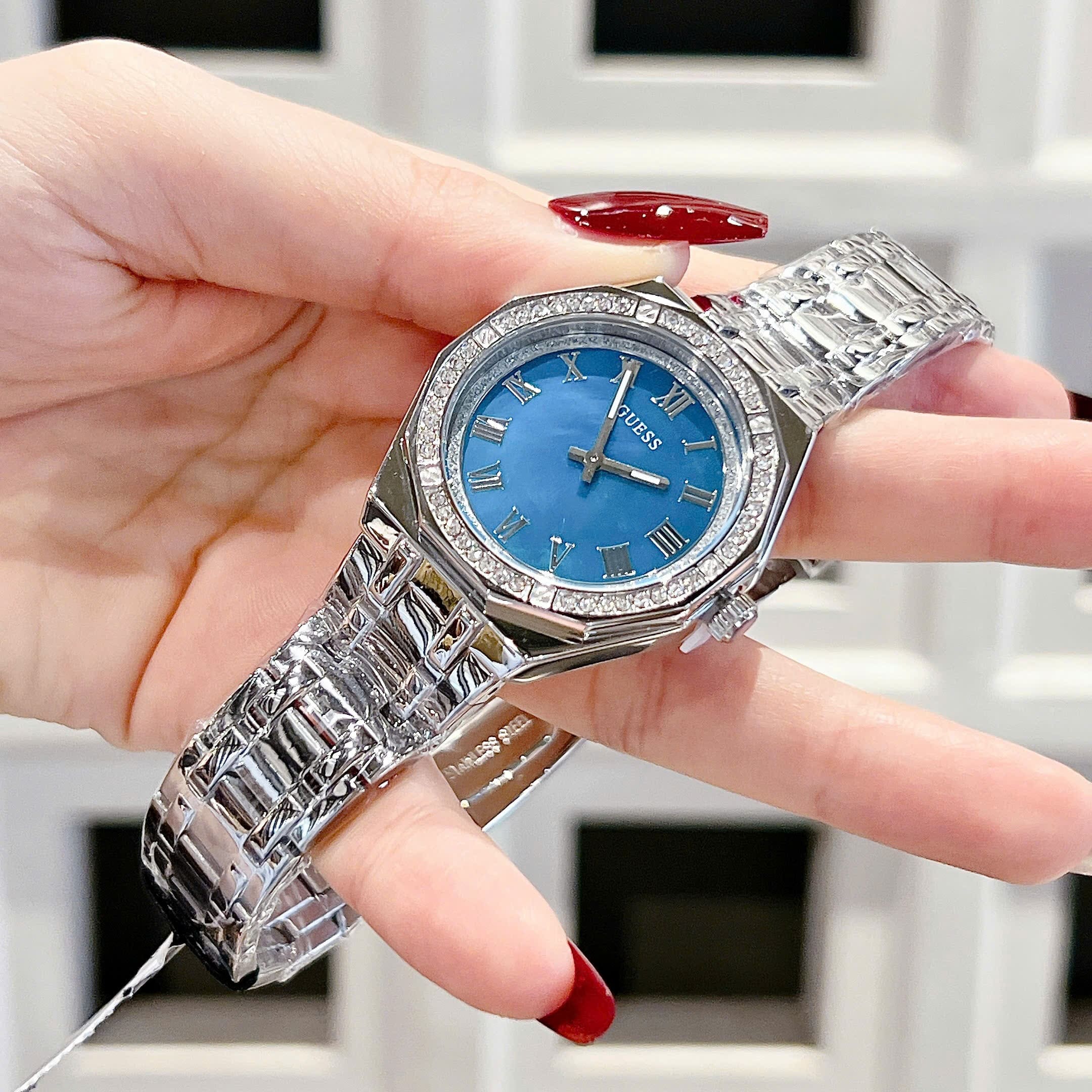 Đồng Hồ Guess Octagonal |Nữ Giới |Mặt Xanh Dương |Đính Đá |Dây Kim Loại Silver |Máy Pin (Quartz) |Size 36mm |donghogiatot.vn