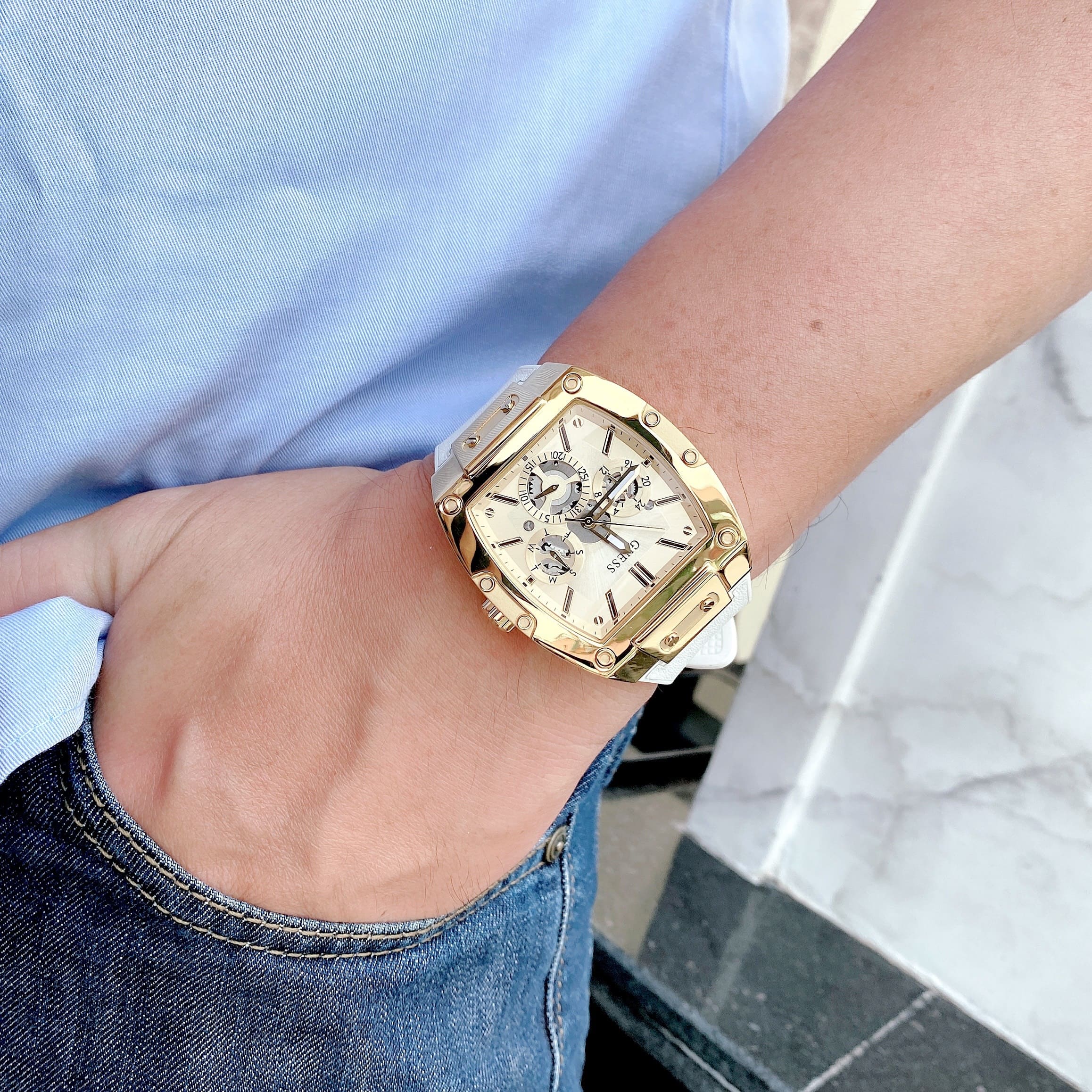 Đồng Hồ Guess Phoenix |Nam Giới |Vàng Gold |Dây Sillicone Trắng |Máy Pin (Quartz) |Size 43x51mm |donghogiatot.vn