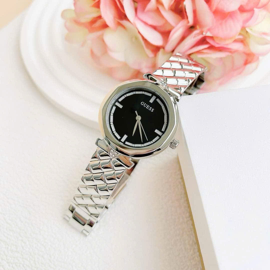 Đồng Hồ Guess Rumour |Nữ Giới |Mặt Đen |Dây Kim Loại Silver |Máy Pin (Quartz) |Size 34mm |donghogiatot.vn