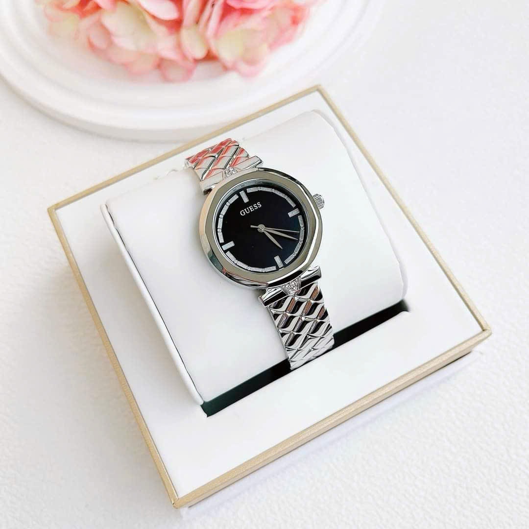 Đồng Hồ Guess Rumour |Nữ Giới |Mặt Đen |Dây Kim Loại Silver |Máy Pin (Quartz) |Size 34mm |donghogiatot.vn
