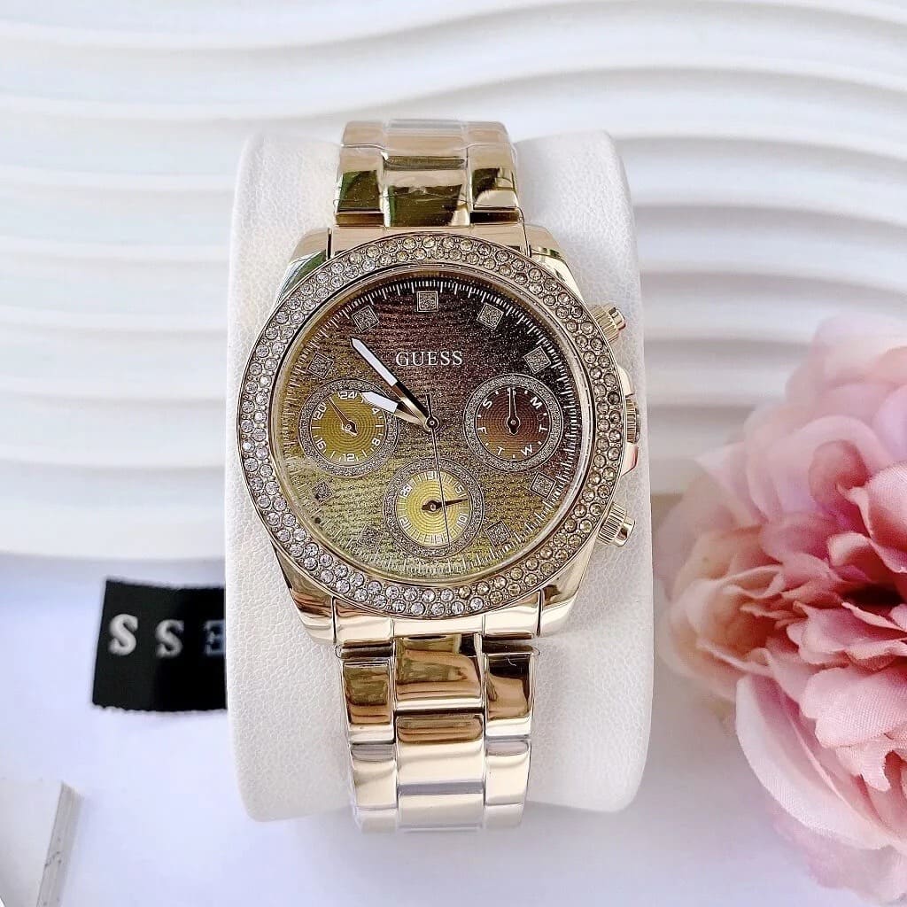 Đồng Hồ Guess Sol |Nữ Giới |Mặt Đính Đá |Dây Kim Loại Vàng Gold |Máy Pin (Quartz) |Size 38mm |donghogiatot.vn