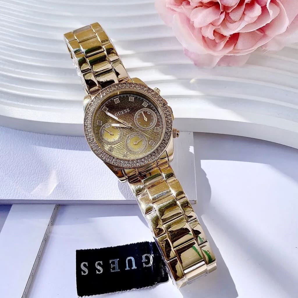Đồng Hồ Guess Sol |Nữ Giới |Mặt Đính Đá |Dây Kim Loại Vàng Gold |Máy Pin (Quartz) |Size 38mm |donghogiatot.vn