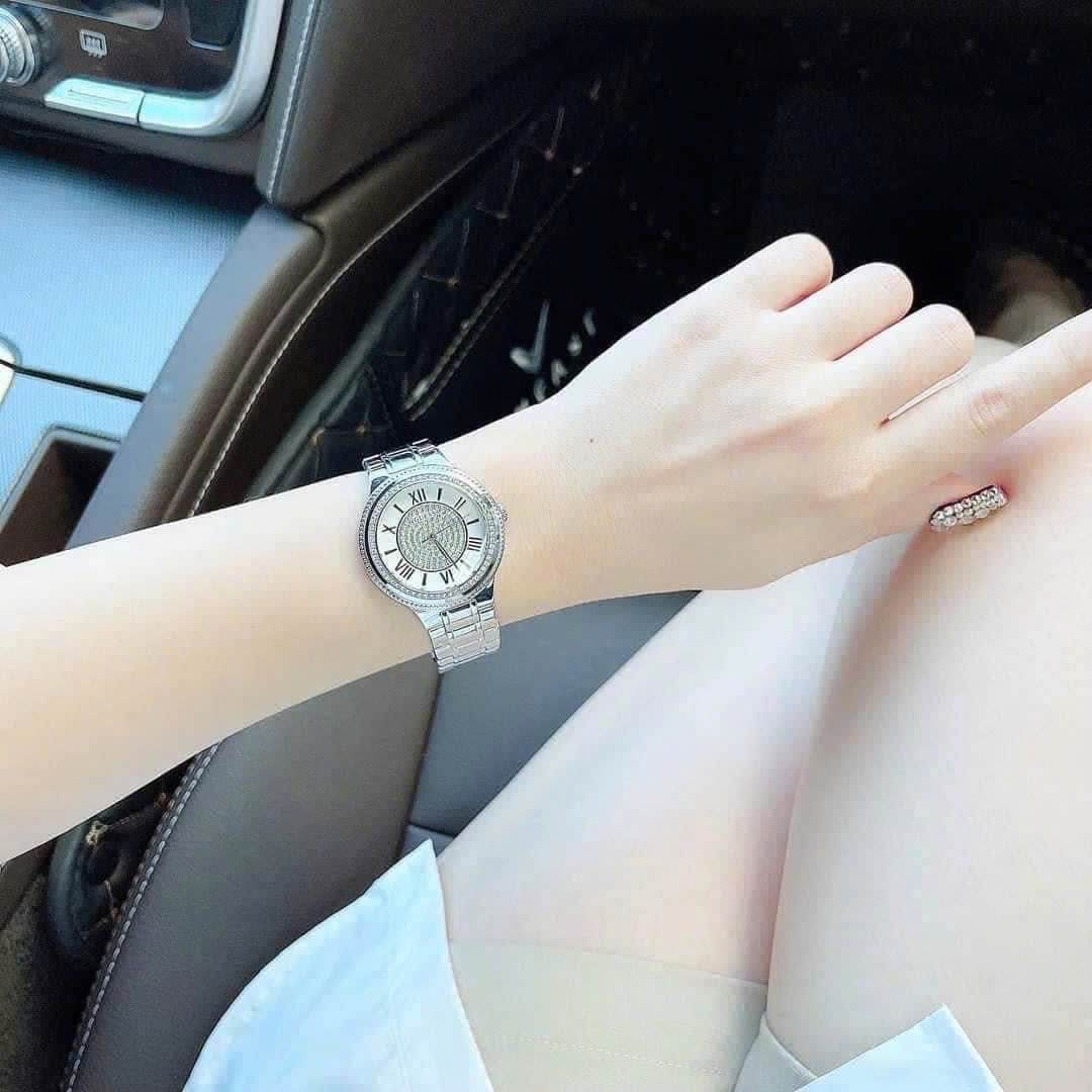 Đồng Hồ Guess Viền Đá |Nữ Giới |Mặt Số La Mã |Dây Kim Loại Silver |Máy Pin (Quartz) |Size 36mm |donghogiatot.vn