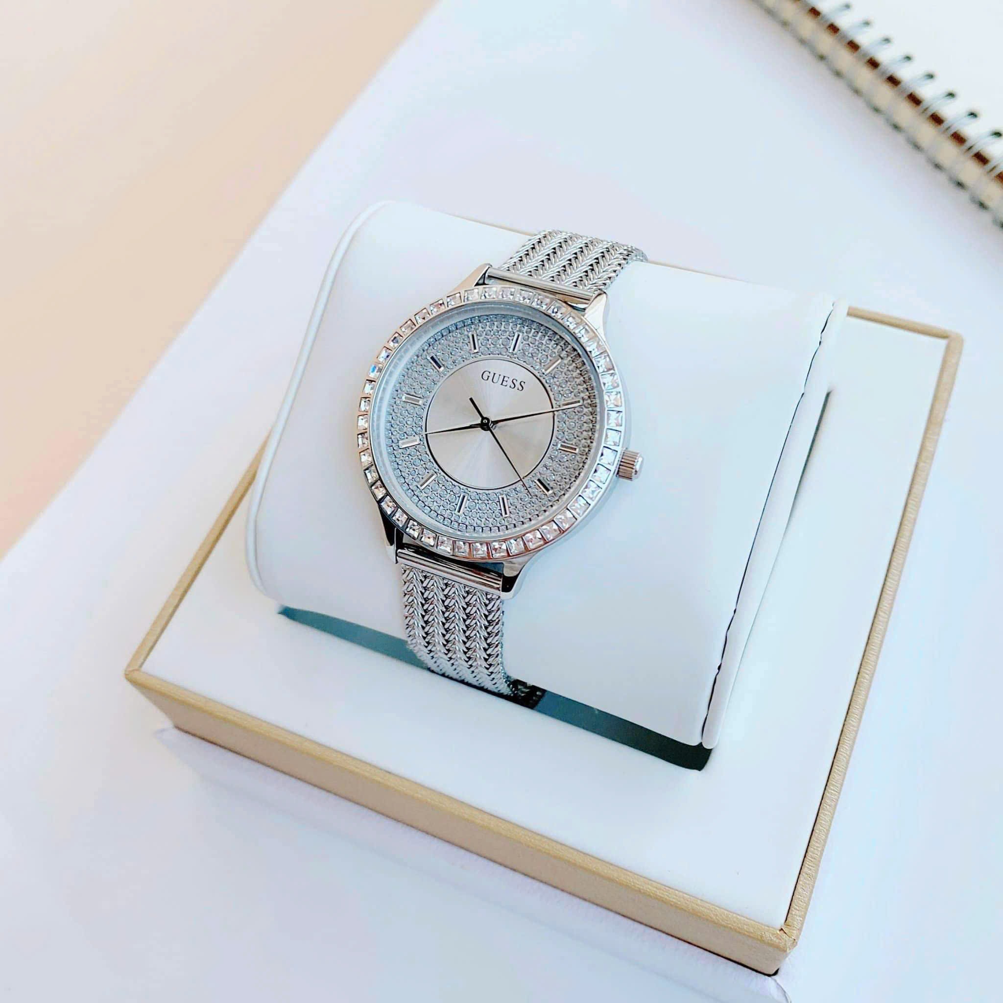 Đồng Hồ Guess Willow |Nữ Giới |Đính Đá |Dây Lưới Trắng Silver |Máy Pin (Quartz) |Size 38mm |donghogiatot.vn
