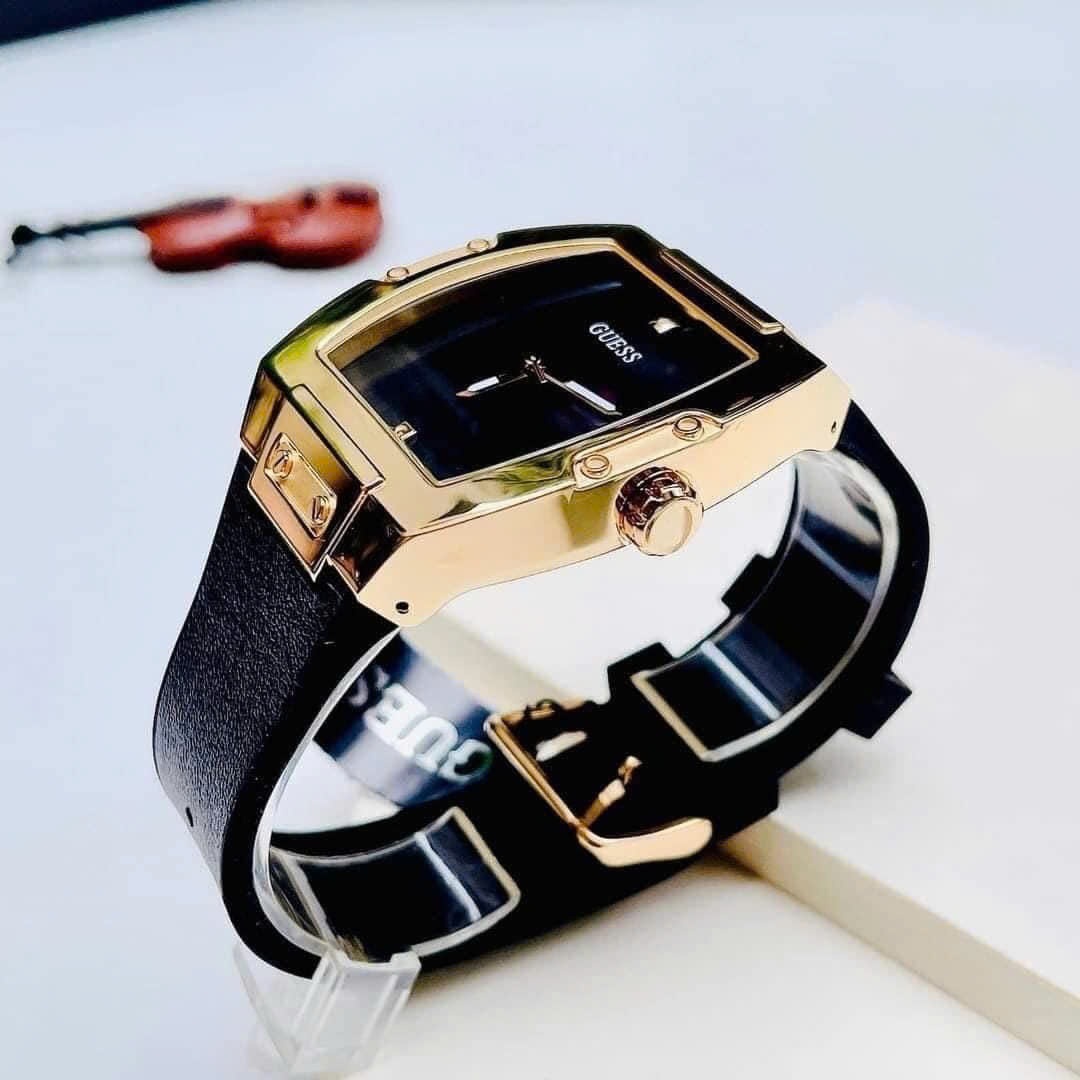 Đồng Hồ Guess Phoenix |Nam giới |Vàng Gold |DâySillicone Đen |Máy Pin (Quartz) |Size 43x51mm |donghogiatot.vn