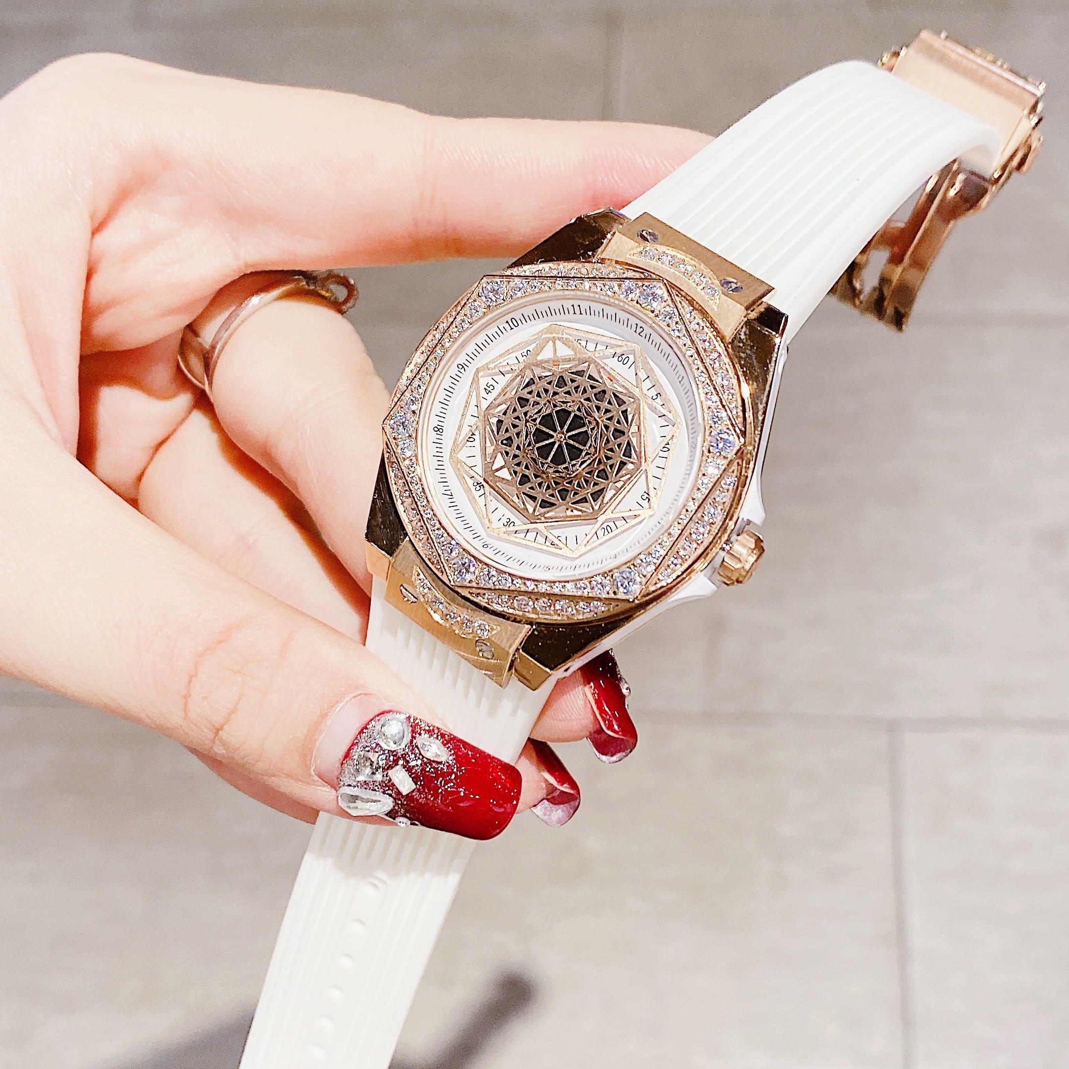 Đồng Hồ Hanboro Lịch Ngày |Cặp Đôi |Đính Đá |Rose Gold |Dây Cao Su Trắng |donghogiatot.vn