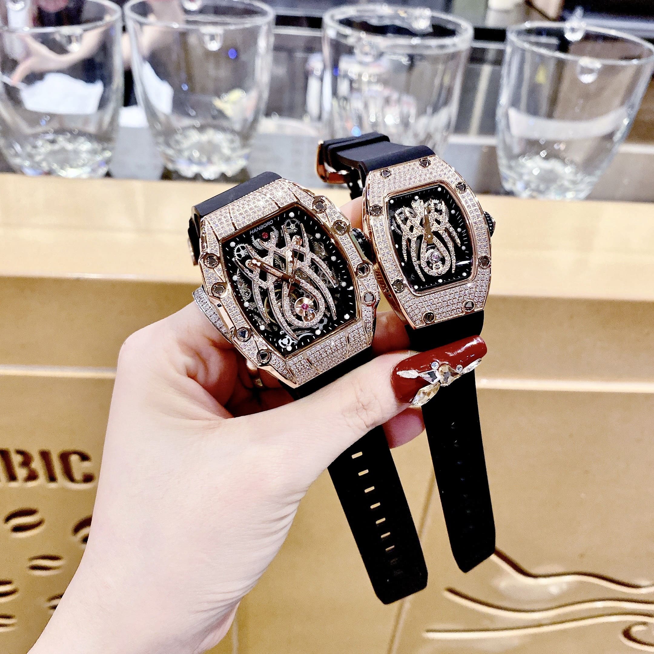 Đồng Hồ Hanboro Mặt Nhện |Cặp Đôi |Đính Đá |Rose Gold |Dây Cao Su Đen |donghogiatot.vn