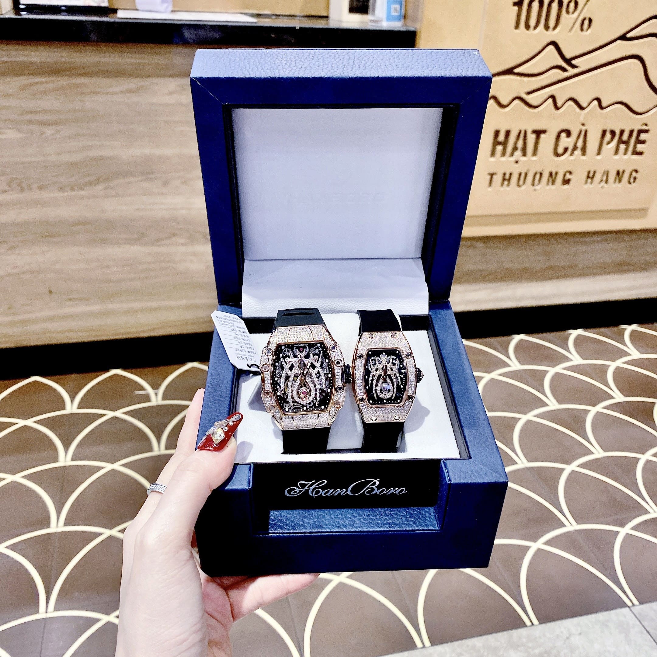 Đồng Hồ Hanboro Mặt Nhện |Cặp Đôi |Đính Đá |Rose Gold |Dây Cao Su Đen |donghogiatot.vn