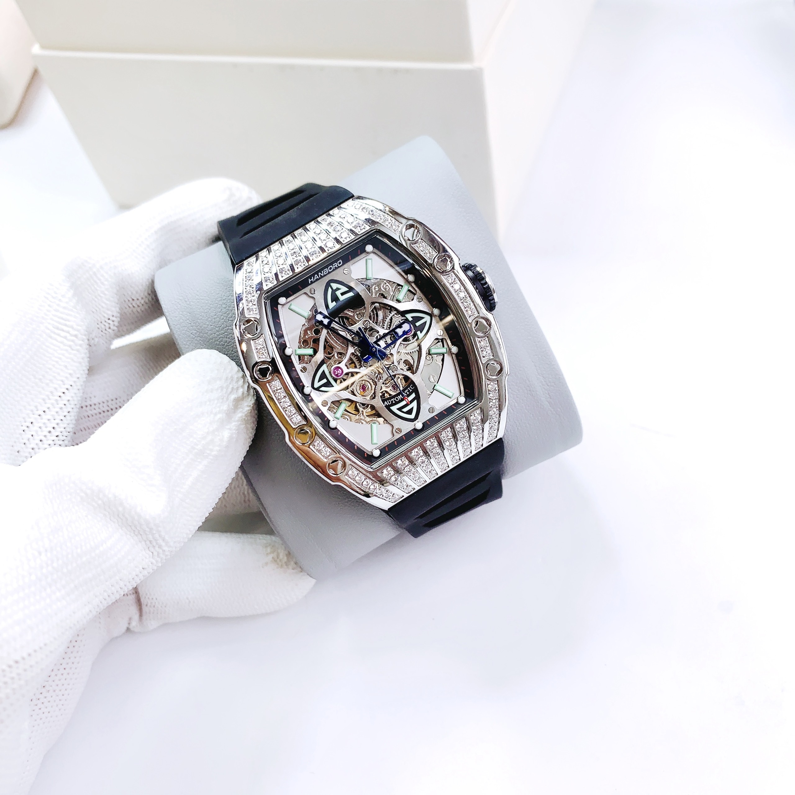 Đồng Hồ Hanboro Mặt Oval |Cặp Đôi |Đính Đá Swarovski |Trắng Silver |Dây Cao Su Đen |Size36x50mm |donghogiatot.vn