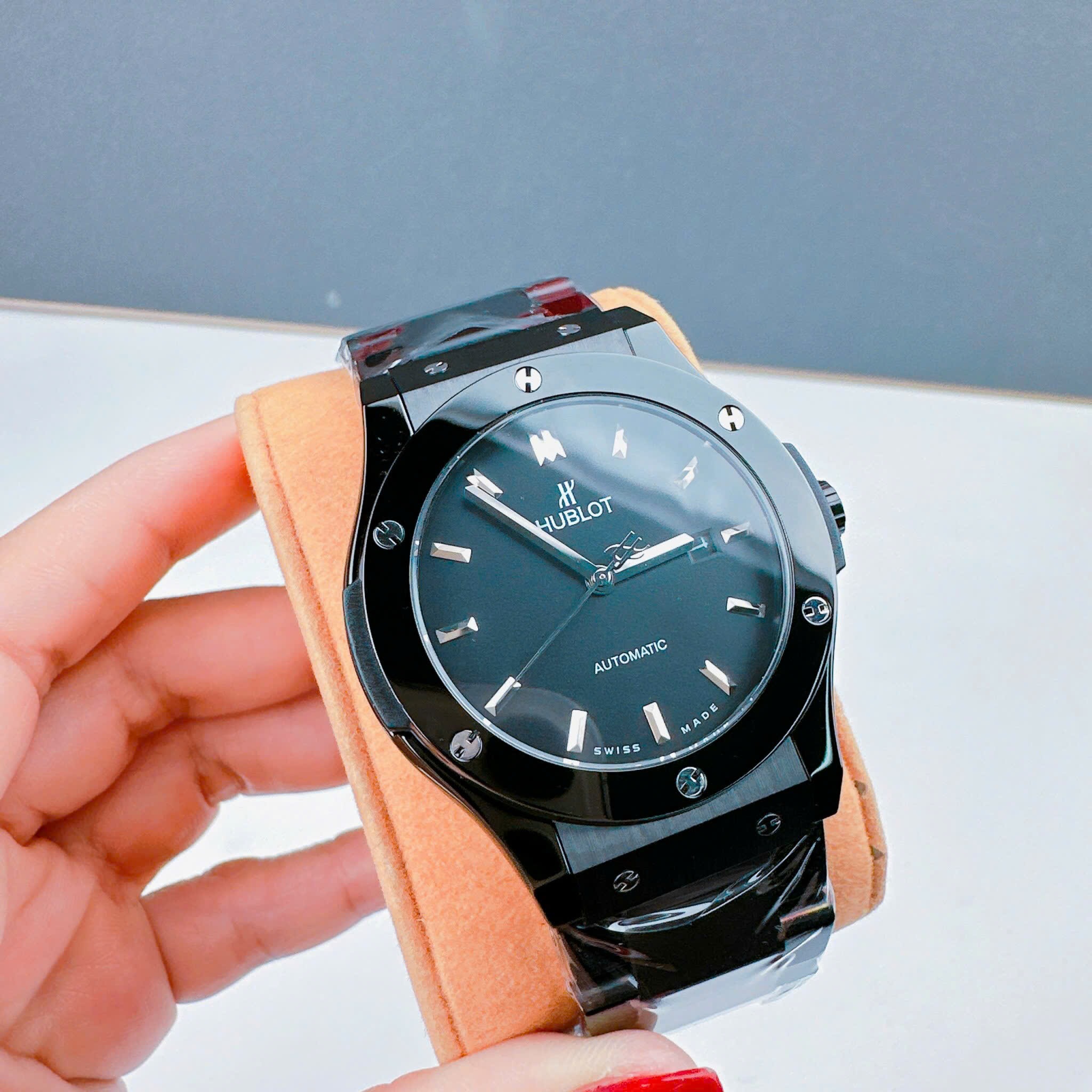 Đồng Hồ Hublot Classic Fusion |Nam Giới |Dây Kim Loại Full Đen |Máy Tự Động (Automatic) |Size 42mm |donghogiatot.vn