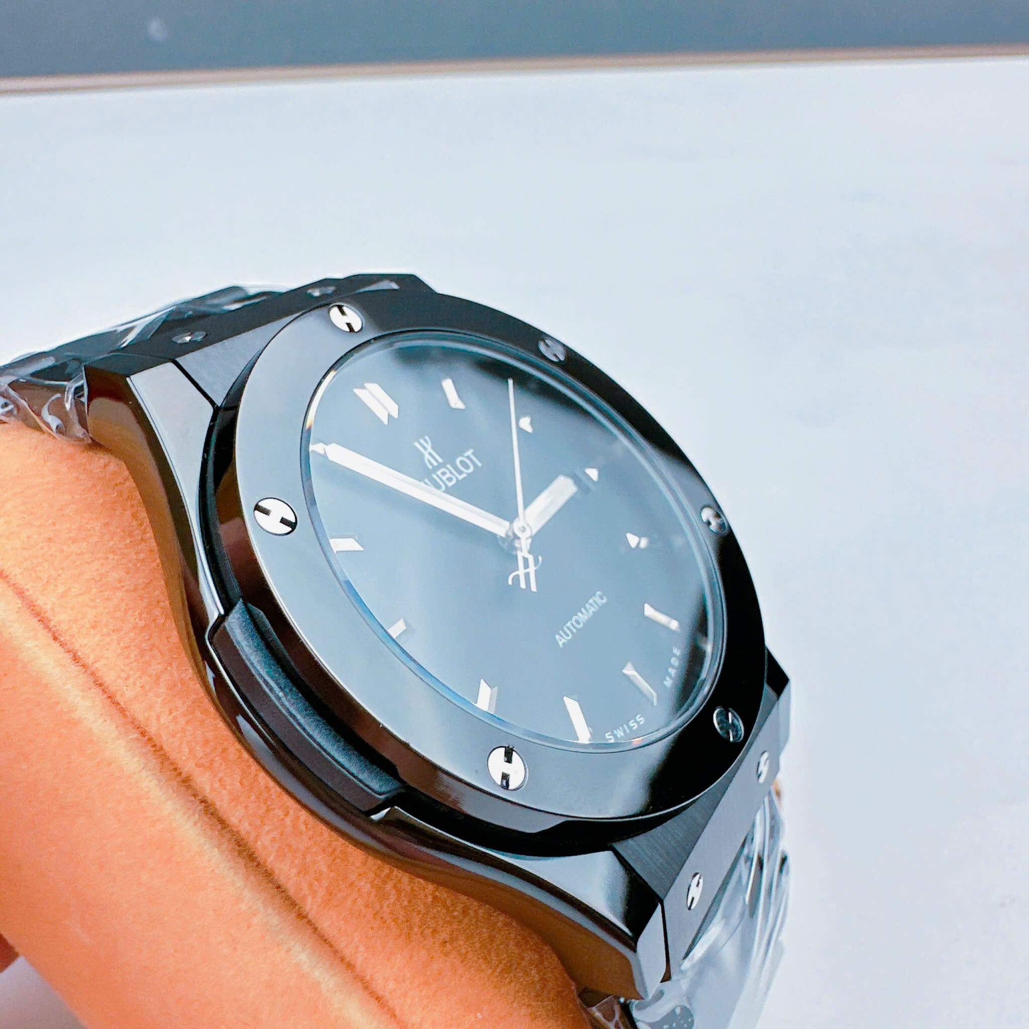 Đồng Hồ Hublot Classic Fusion |Nam Giới |Dây Kim Loại Full Đen |Máy Tự Động (Automatic) |Size 42mm |donghogiatot.vn