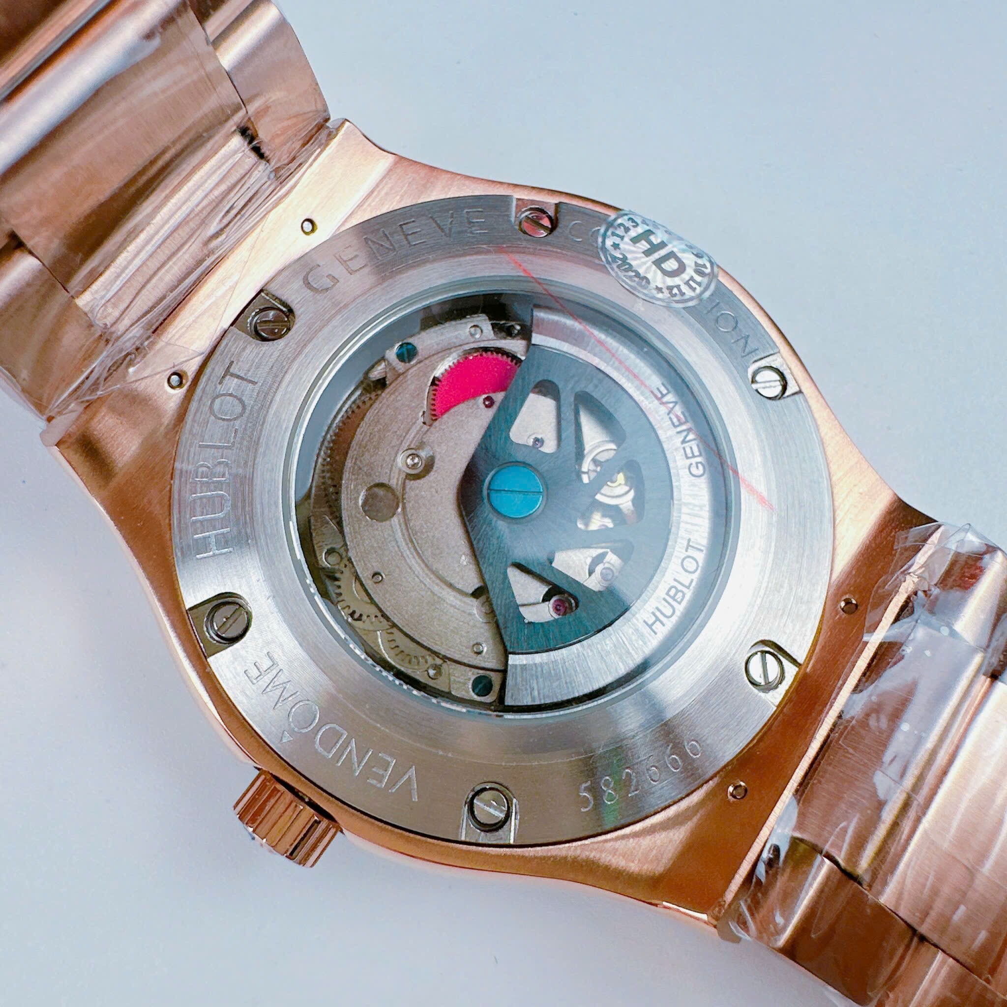 Đồng Hồ Hublot Classic Fusion |Nam Giới |Dây Kim Loại Rose Gold |Máy Tự Động (Automatic) |Size 42mm |donghogiatot.vn