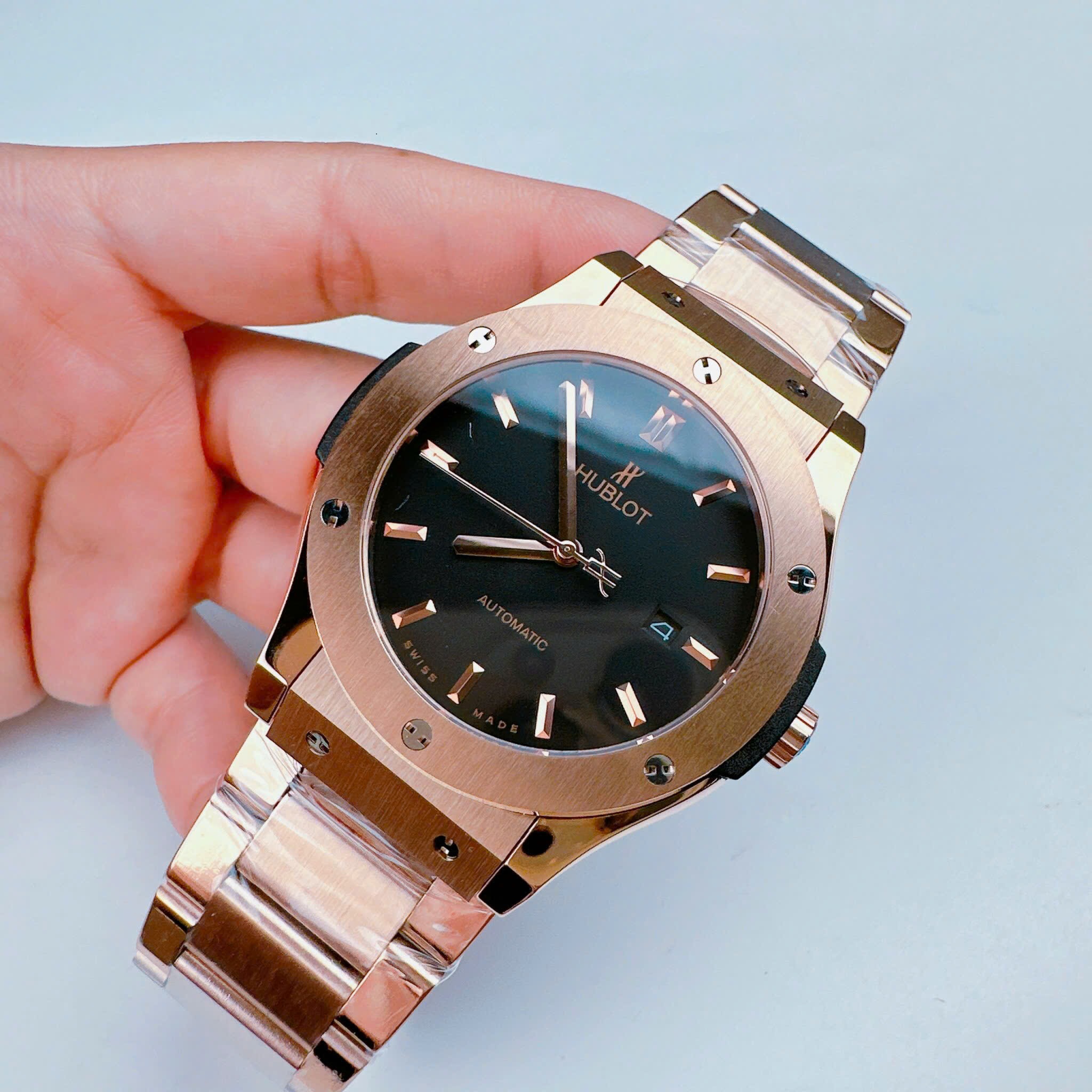 Đồng Hồ Hublot Classic Fusion |Nam Giới |Mặt Đen |Dây Kim Loại Rose Gold |Máy Tự Động (Automatic) |Size 42mm |donghogiatot.vn