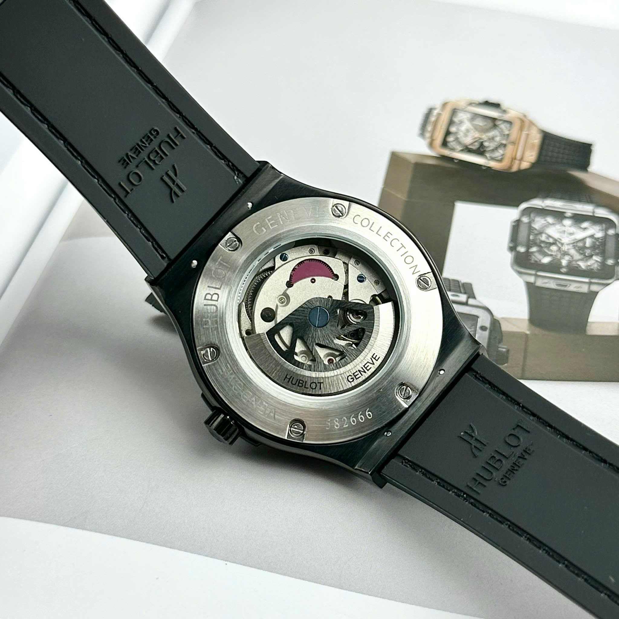 Đồng Hồ Hublot Classic Fusion |Nam Giới |Full Đen |Dây Da Bọc Cao Su |Máy Cơ (Automatic) |Size 42mm |donghogiatot.vn