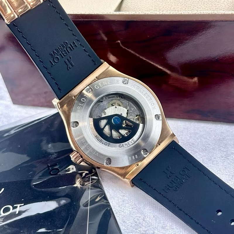 Đồng Hồ Hublot Classic Fusion |Nam Giới |Rose Gold |Dây Da Bọc Cao Su |Máy Cơ (Automatic) |Size 42mm |donghogiatot.vn