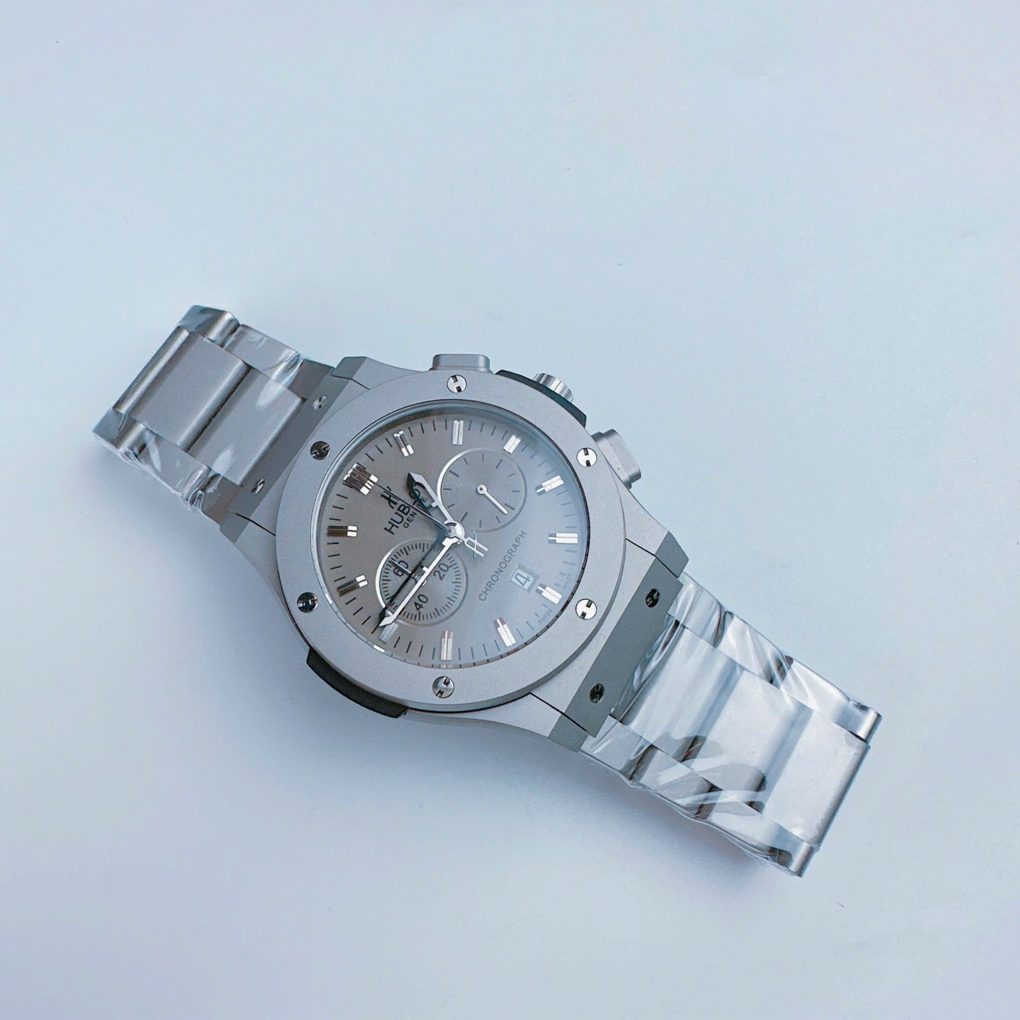 Đồng Hồ Hublot Classic |Nam Giới |6 Kim |Dây Kim Loại Xám |Máy Pin (Máy Quartz) |Size 42mm |donghogiatot.vn