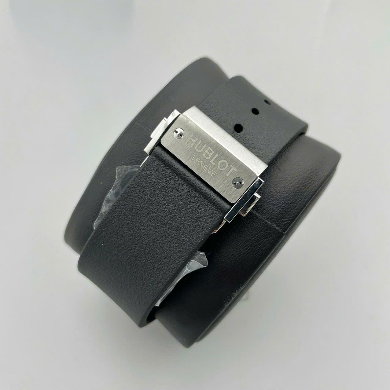 Đồng Hồ Hublot Classic Orlinski |Nam Giới |Silver |Dây Silicone Đen |Máy Cơ (Automatic) |Size 42mm |donghogiatot.vn