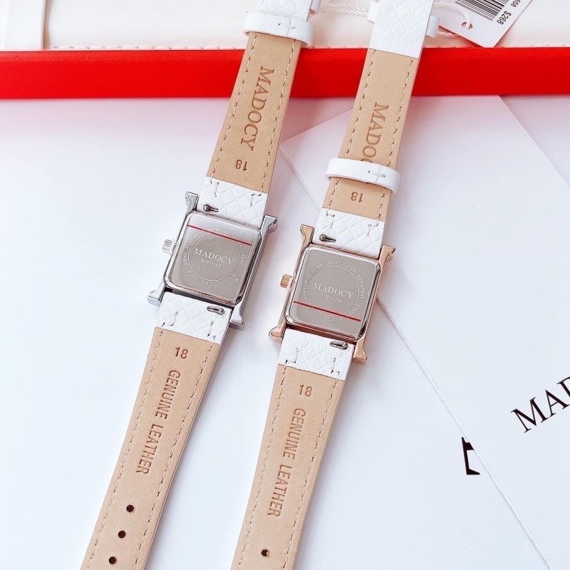 Đồng Hồ Madocy Tựa Hermes |Nữ Giới |Mặt Vuông Đính Đá |Dây Da Trắng |Máy Pin (Quartz) |Size 32mm |Donghogiatot.vn