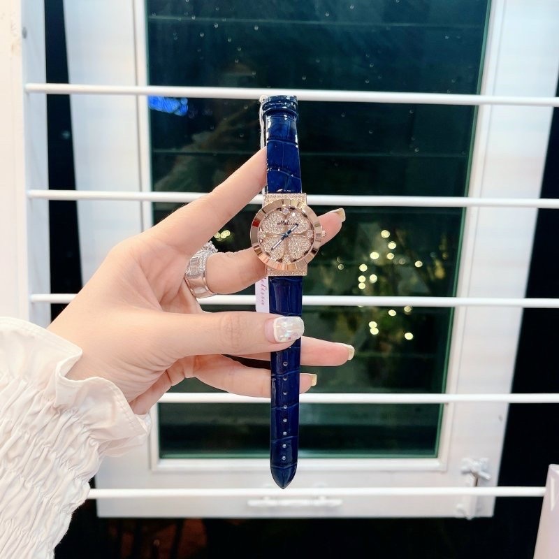 Đồng Hồ Melissa Cỏ 4 Lá |Nữ Giới |Đính Đá |Rose Gold |Dây Da Xanh |Máy Pin (Quartz) |Size 32mm |donghogiatot.vn