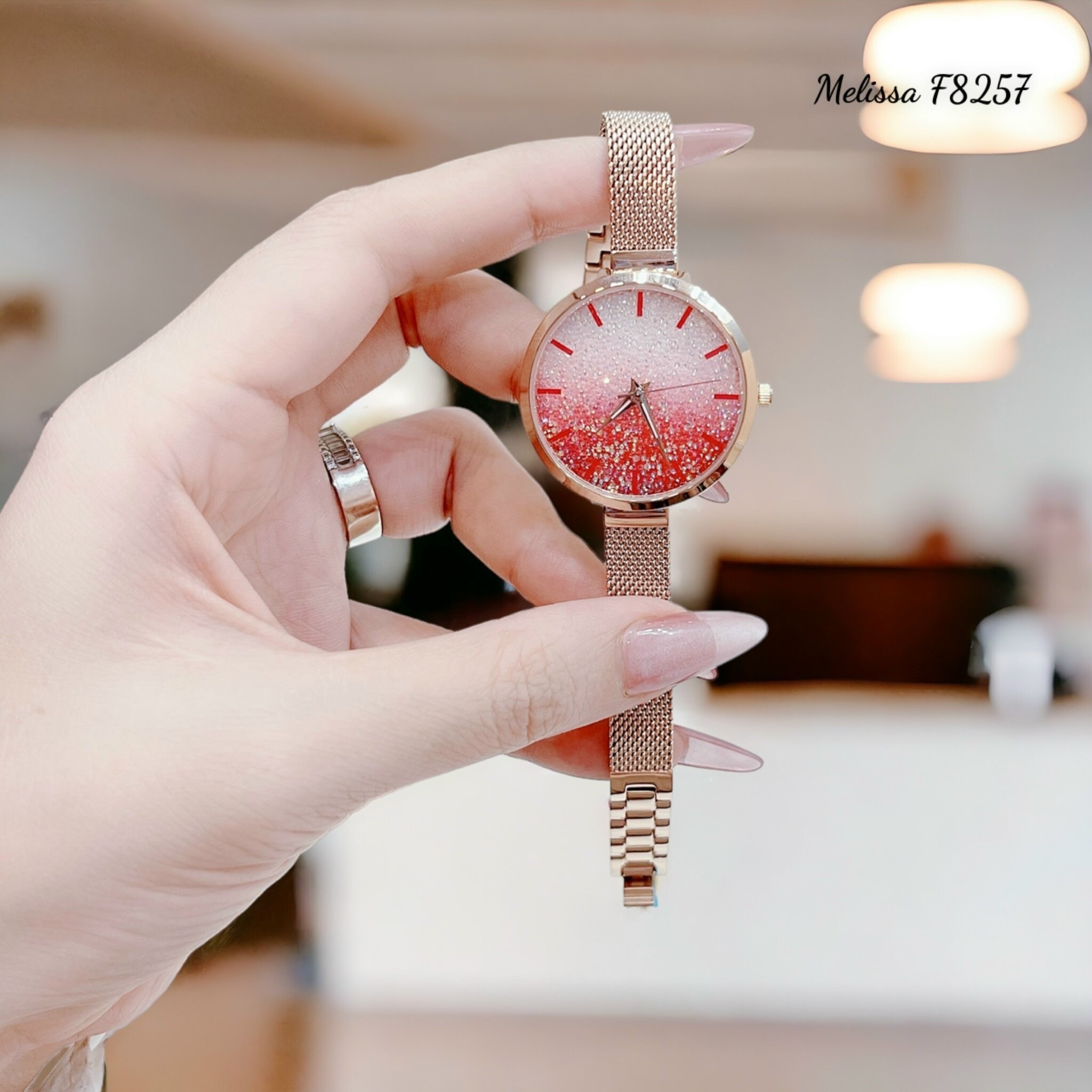Đồng Hồ Melissa Đính Đá Nhũ Hồng |Nữ Giới |Dây Mesh Lưới Rose Gold |Máy Pin (Quartz) |Size 34mm |donghogiatot.vn