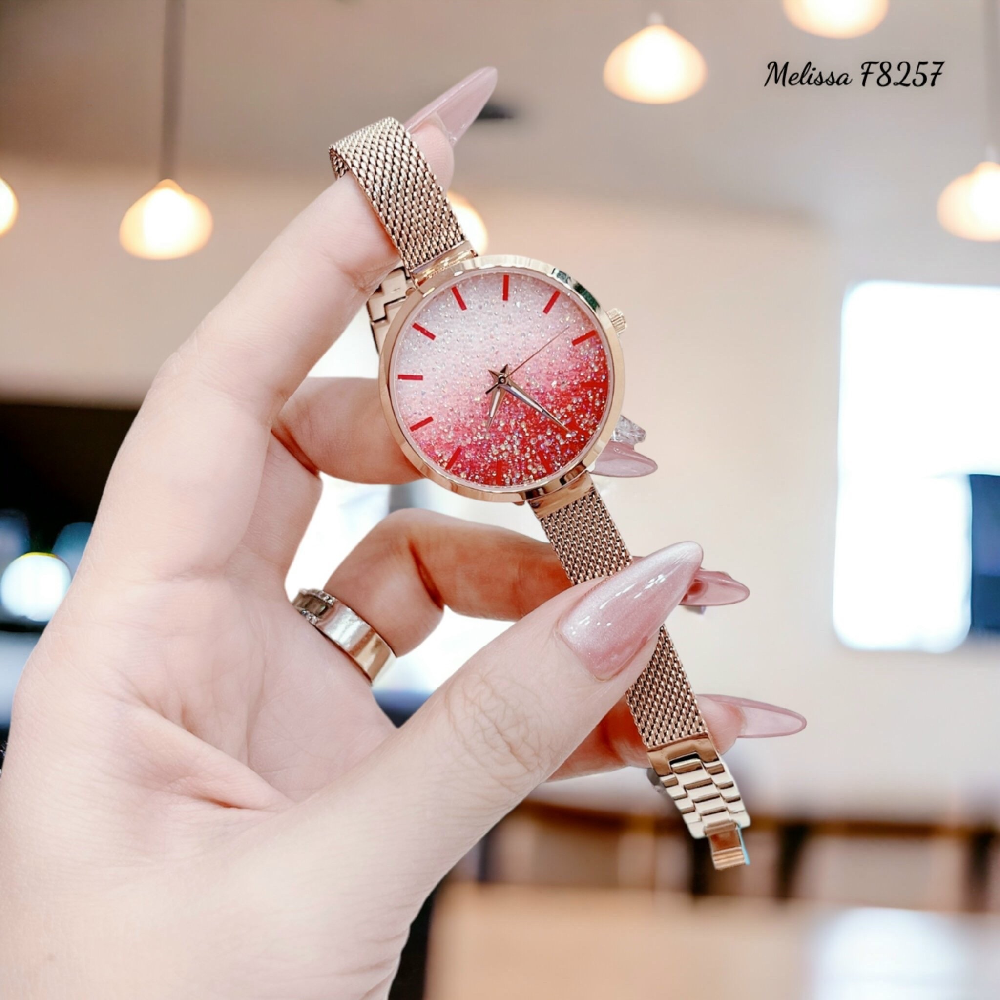 Đồng Hồ Melissa Đính Đá Nhũ Hồng |Nữ Giới |Dây Mesh Lưới Rose Gold |Máy Pin (Quartz) |Size 34mm |donghogiatot.vn
