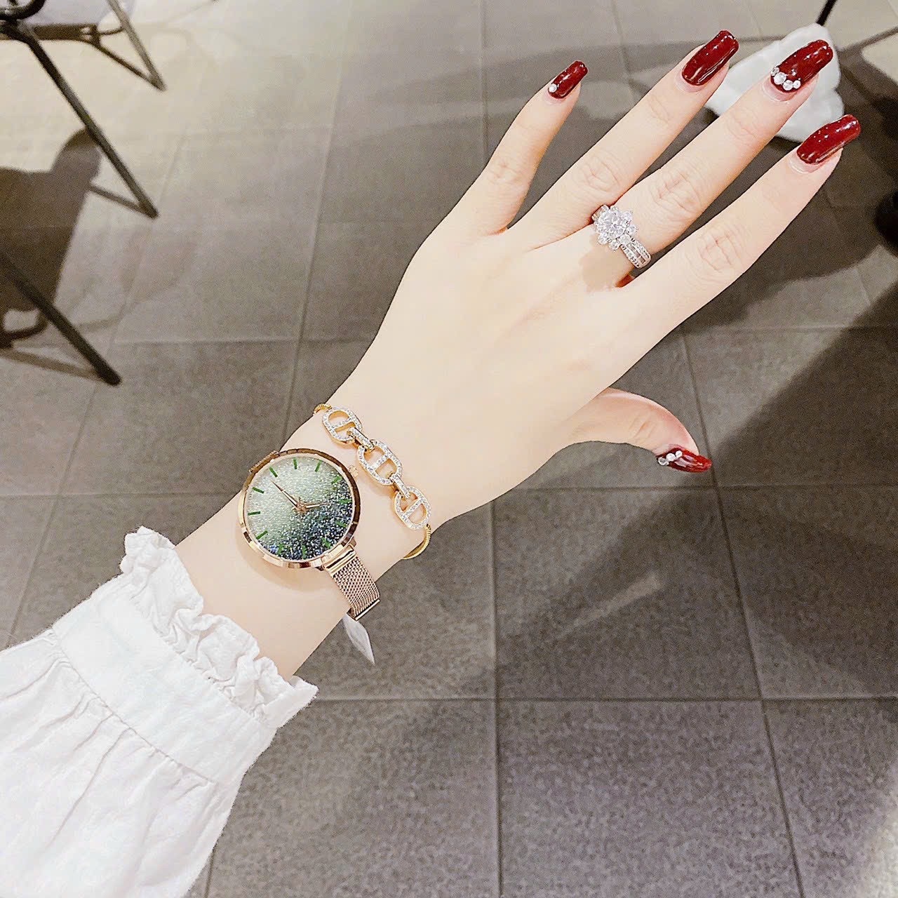 Đồng Hồ Melissa Đính Đá Nhũ Xanh Lá |Nữ Giới |Dây Mesh Lưới Rose Gold |Máy Pin (Quartz) |Size 34mm |donghogiatot.vn