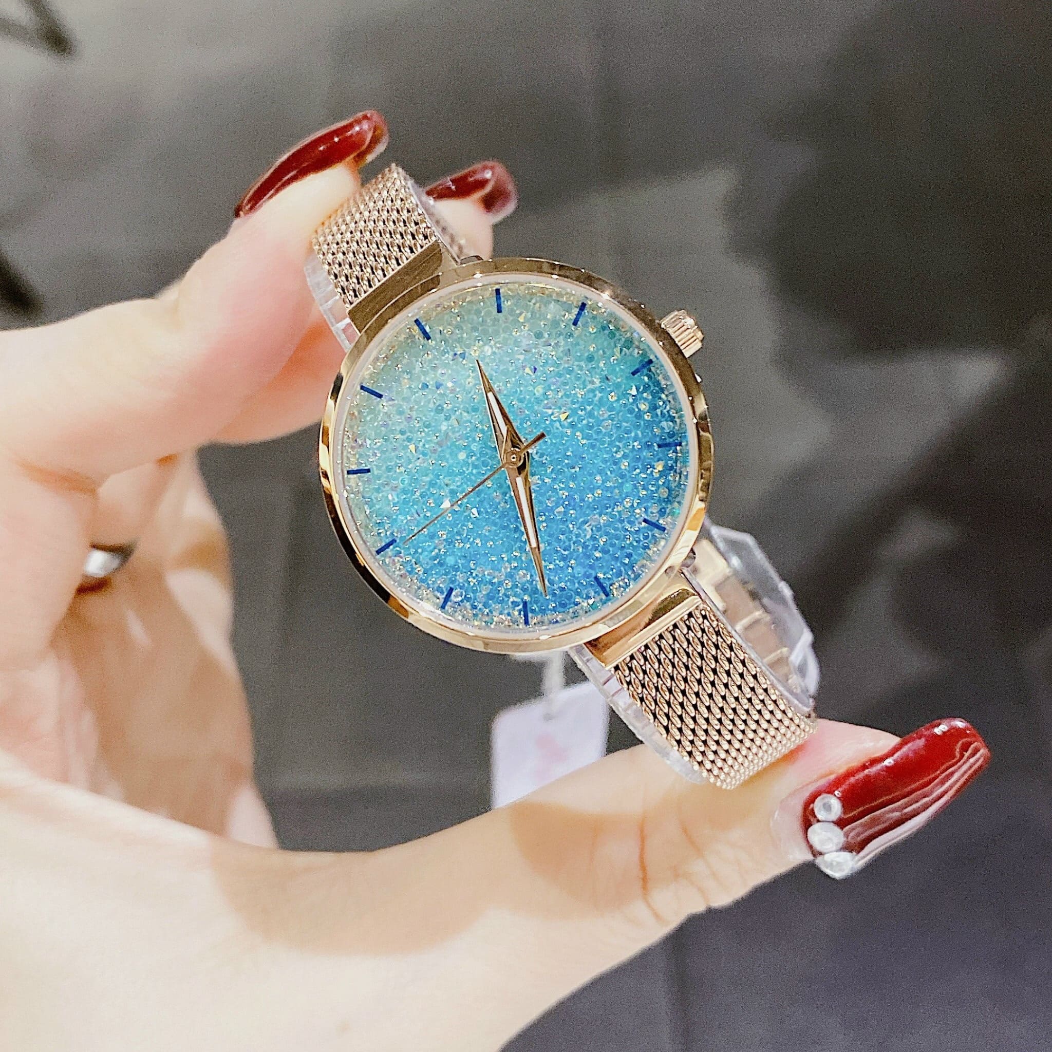 Đồng Hồ Melissa Full Đá Xanh Ngọc |Nữ Giới |Dây Mesh Lưới Rose Gold |Máy Pin (Quartz) |Size 30mm |donghogiatot.vn