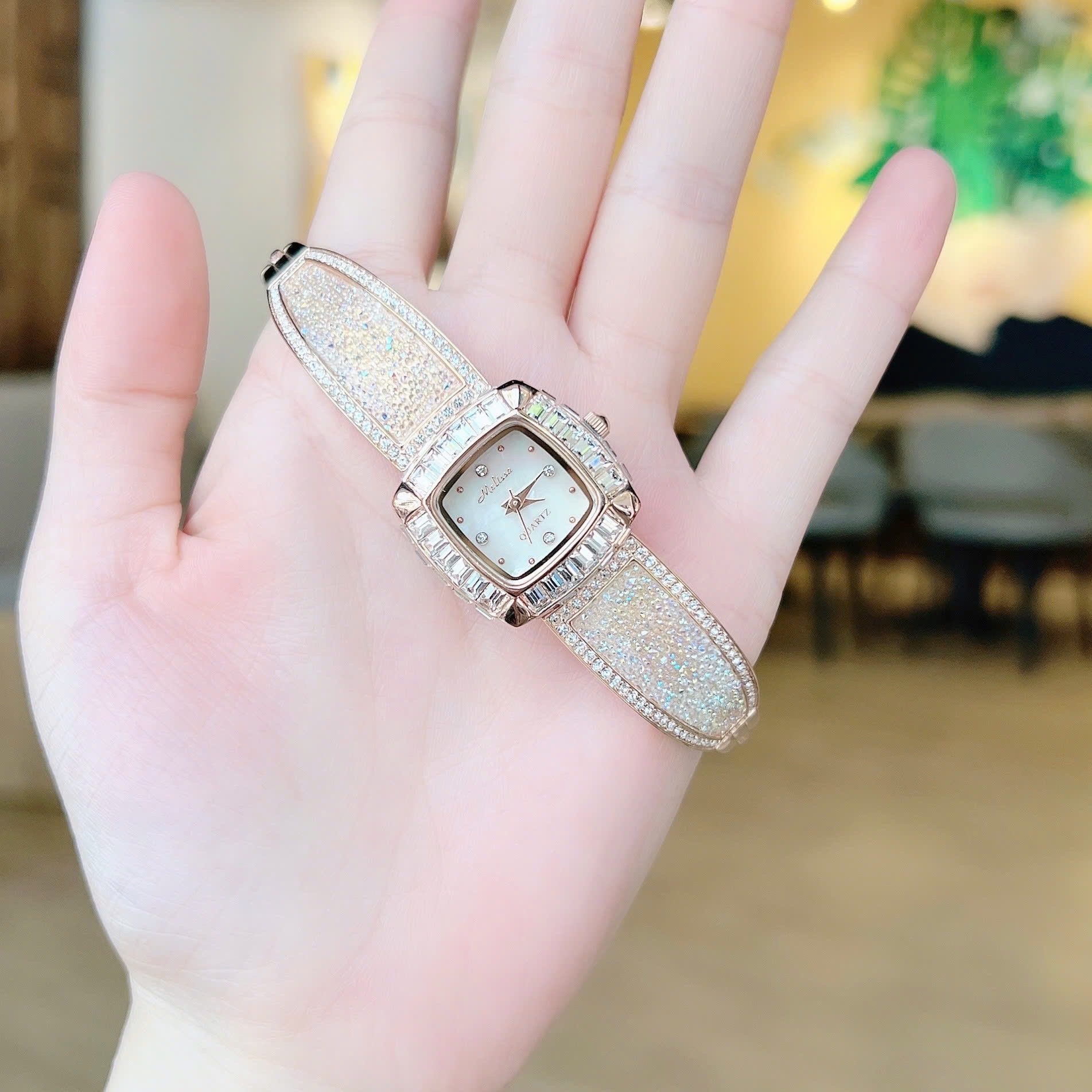 Đồng Hồ Melissa Mặt Vuông |Nữ Giới |Đính Đá |Lắc Tay Rose Gold |Máy Pin (Quartz) |Size 24mm |donghogiatot.vn