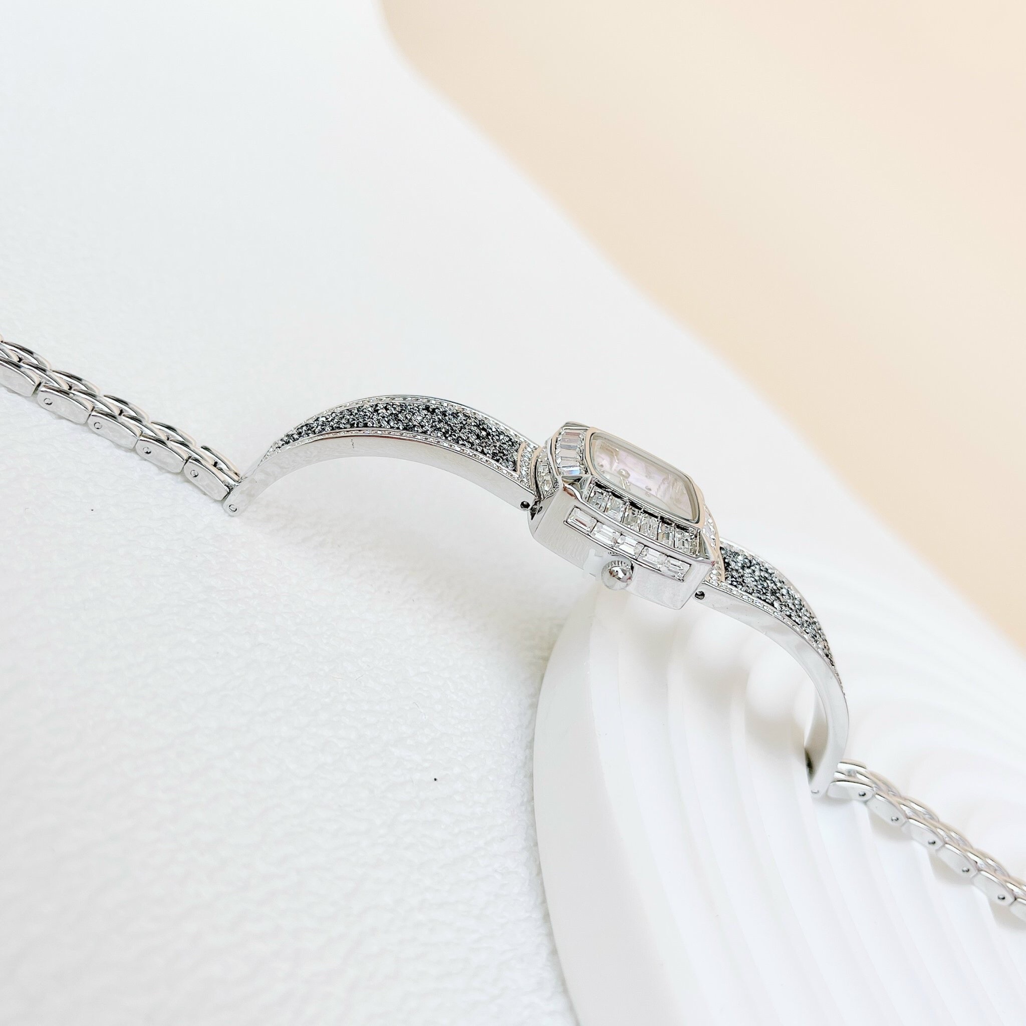 Đồng Hồ Melissa Mặt Vuông |Nữ Giới |Đính Đá |Vòng Tay Đen Silver |Máy Pin (Quartz) |Size 24mm |donghogiatot.vn