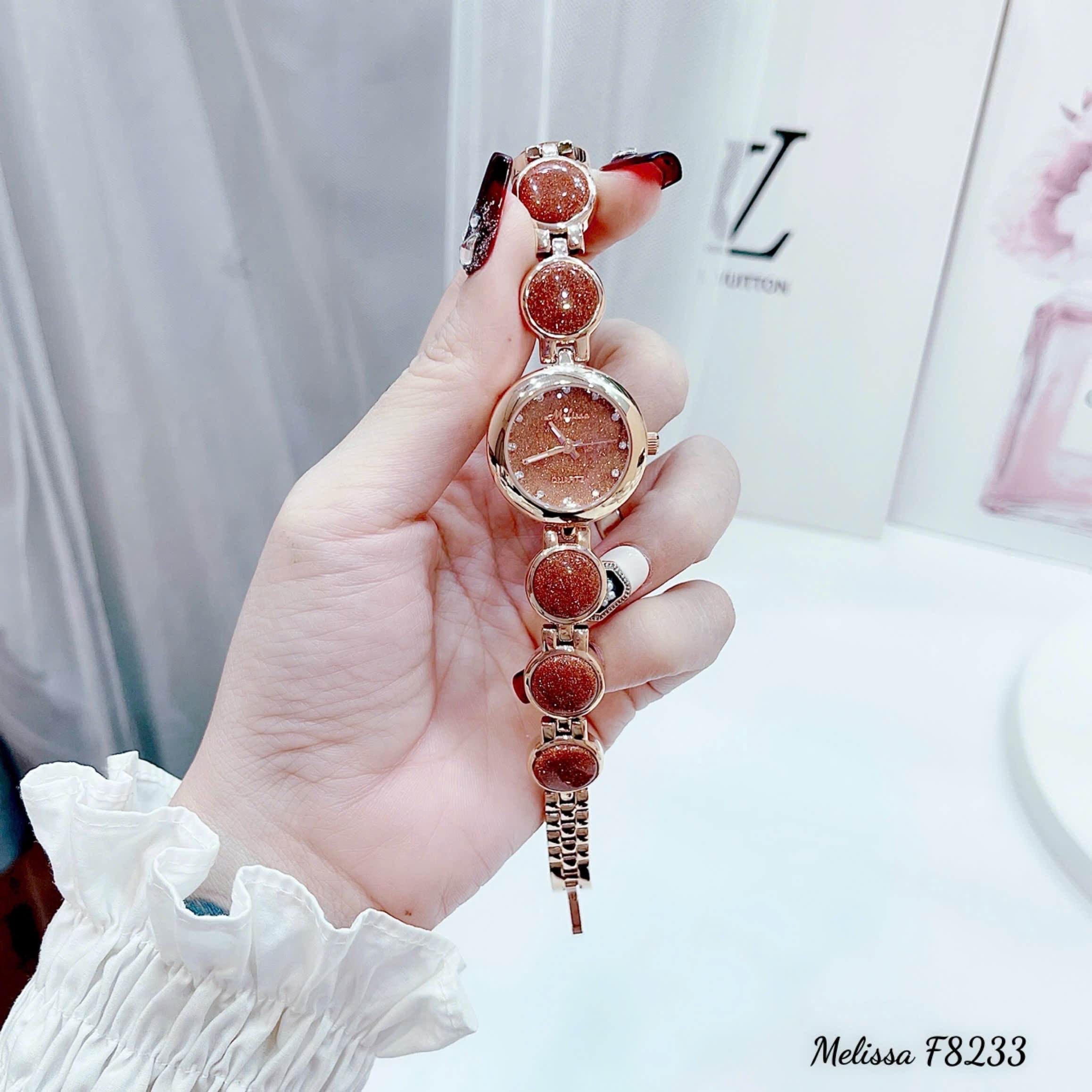 Đồng Hồ Melissa Mặt Đính Đá |Nữ Giới |Rose Gold |Lắc Tay Màu Cam |Máy Pin (Quartz) |Size 28mm |donghogiatot.vn