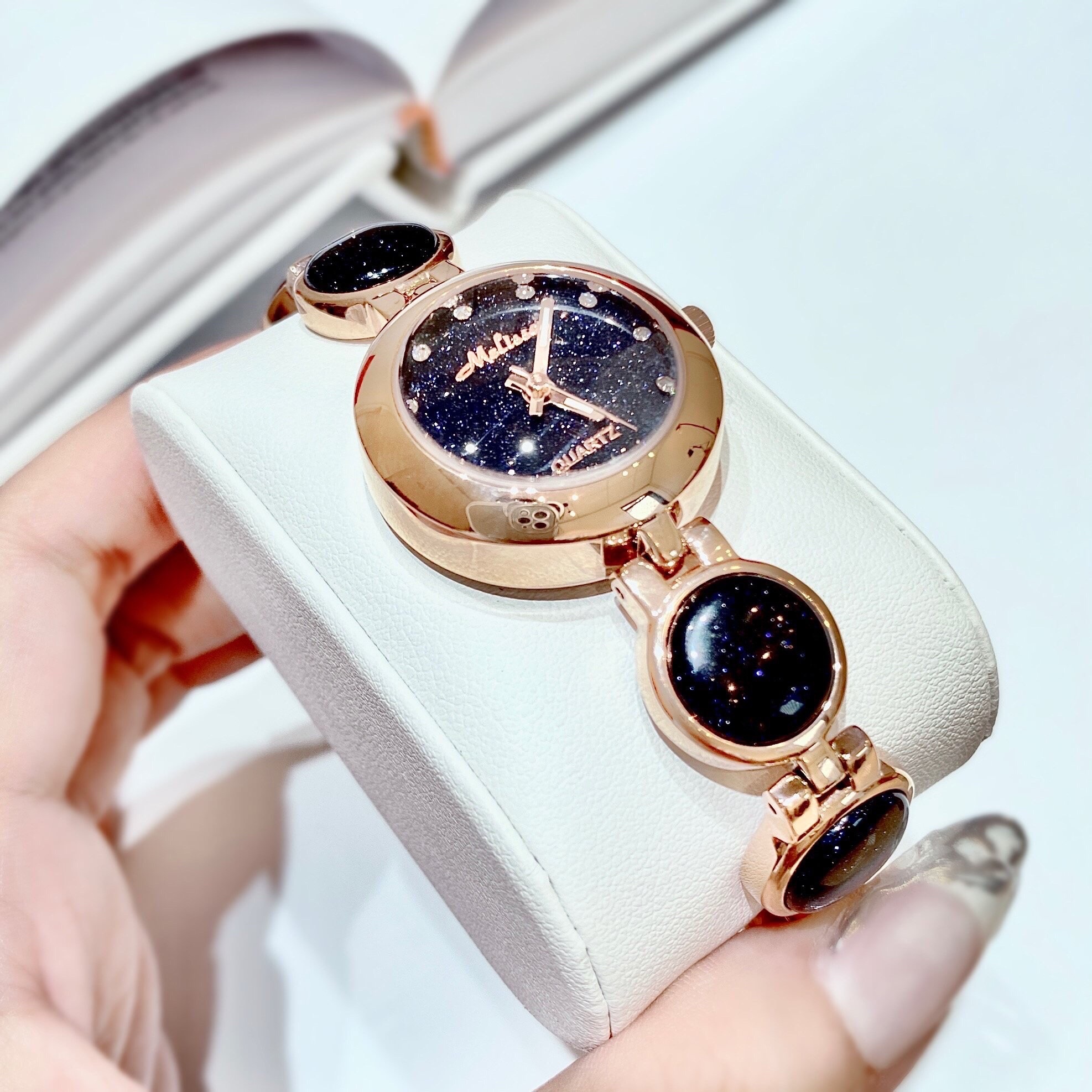 Đồng Hồ Melissa Mặt Đính Đá |Nữ Giới |Rose Gold |Lắc Tay Xanh Dương |Máy Pin (Quartz) |Size 28mm |donghogiatot.vn