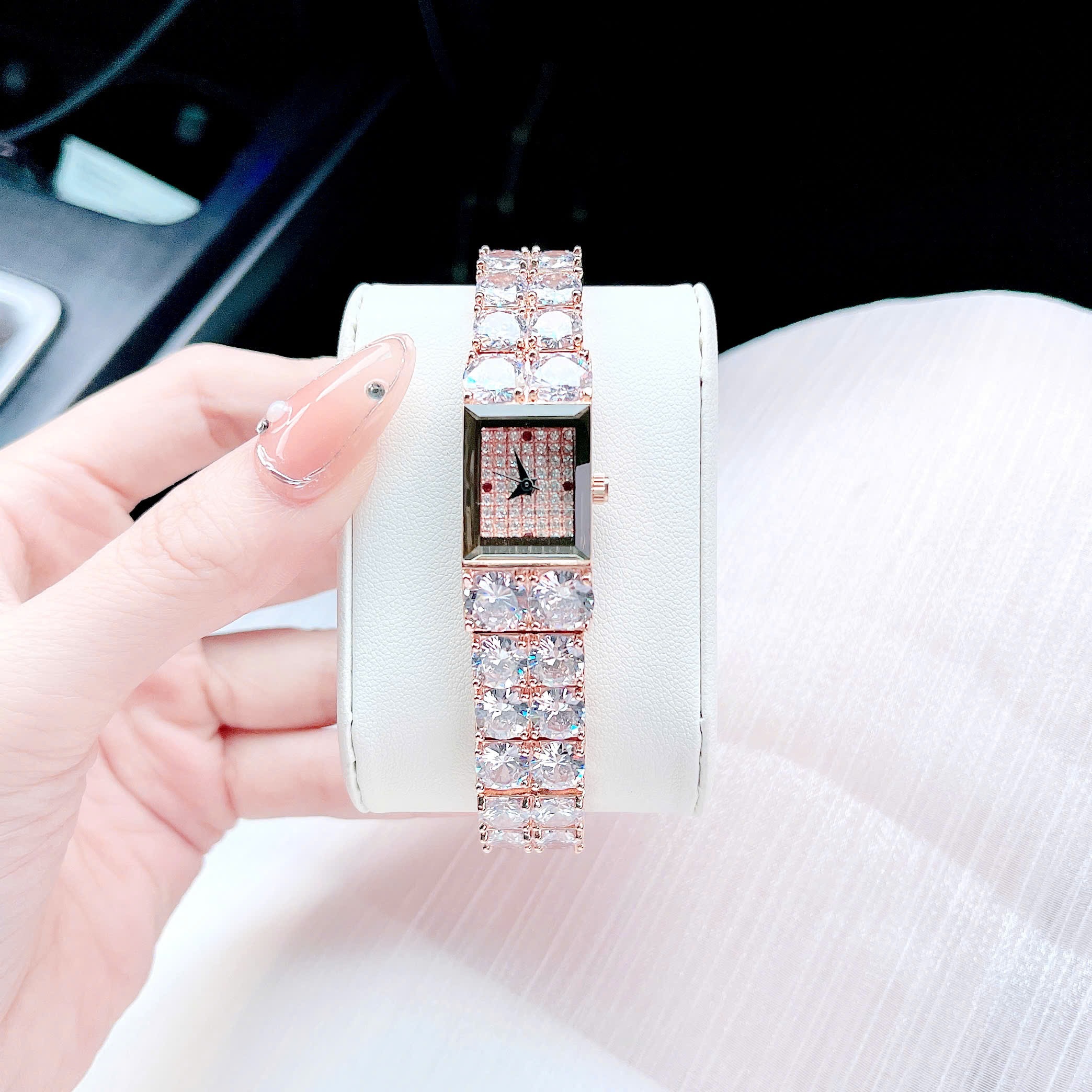 Đồng Hồ Melissa Mặt Vuông |Nữ Giới |Rose Gold |Lắc Tay Đính Đá Swarovski |Máy Pin (Quartz) |Size 15x19mm |donghogiatot.vn