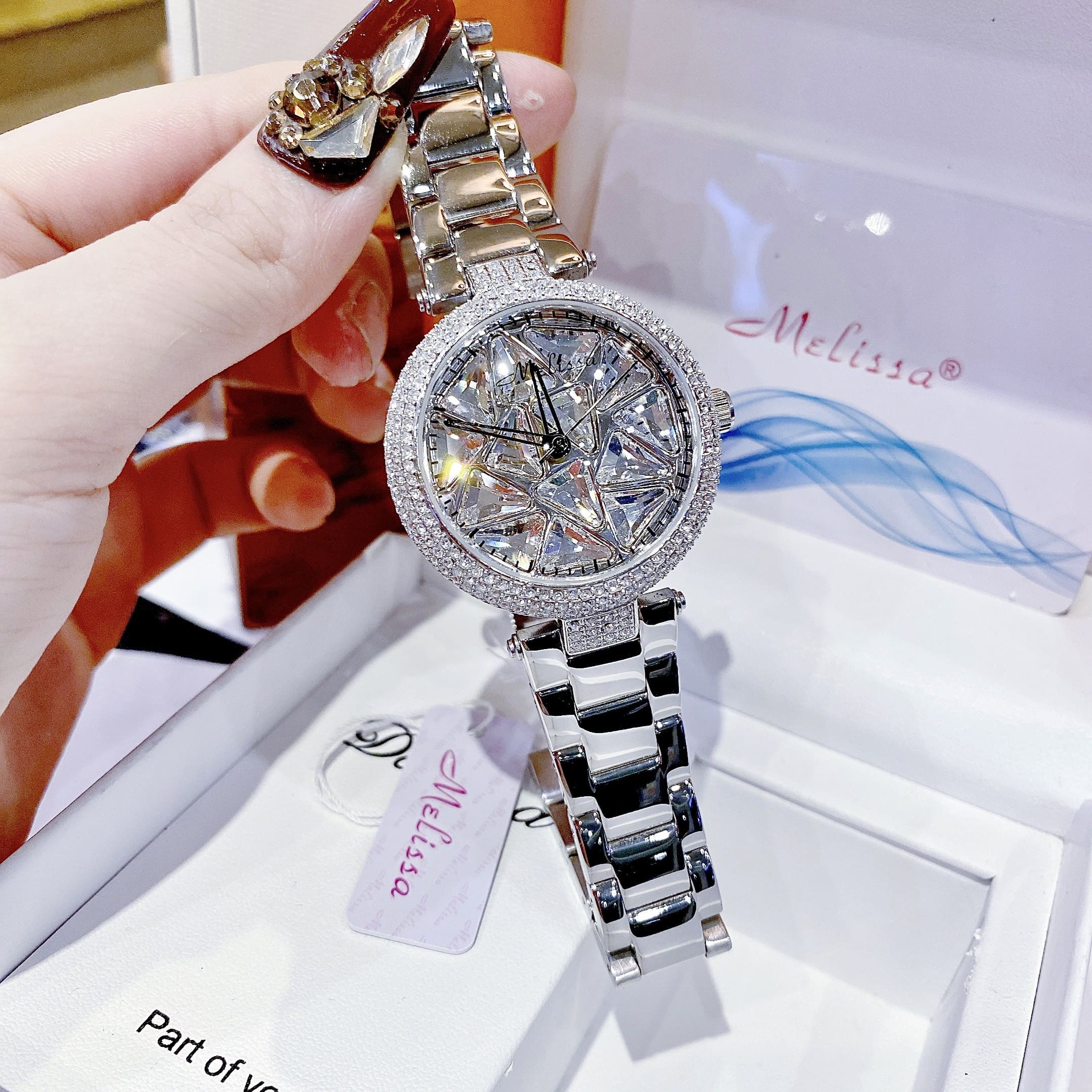 Đồng Hồ Melissa Mặt Xoay |Nữ Giới |Đính Pha Lê Trắng |Dây Kim Loại |Máy Pin (Quartz) |Size 35mm |donghogiatot.vn