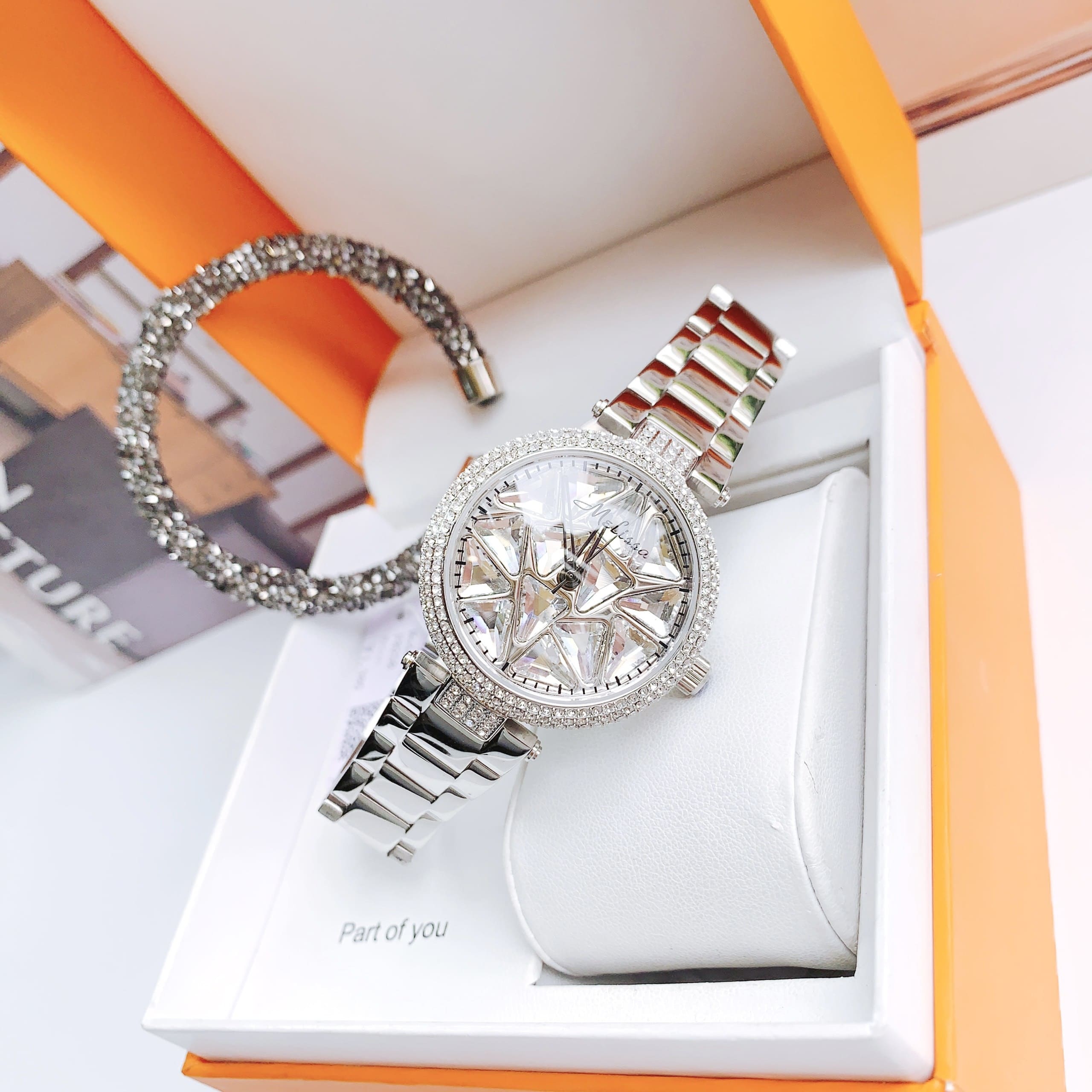 Đồng Hồ Melissa Mặt Xoay |Nữ Giới |Đính Pha Lê Trắng |Dây Kim Loại |Máy Pin (Quartz) |Size 35mm |donghogiatot.vn