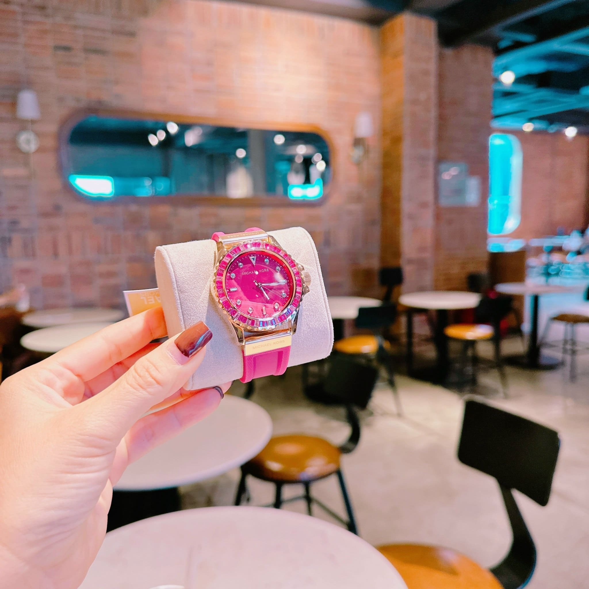 Đồng Hồ Michael Kors Everest |Unisex |Rose Gold |Dây Cao Su Hồng |Máy Pin (Quartz) |Size 42mm |donghogiatot.vn