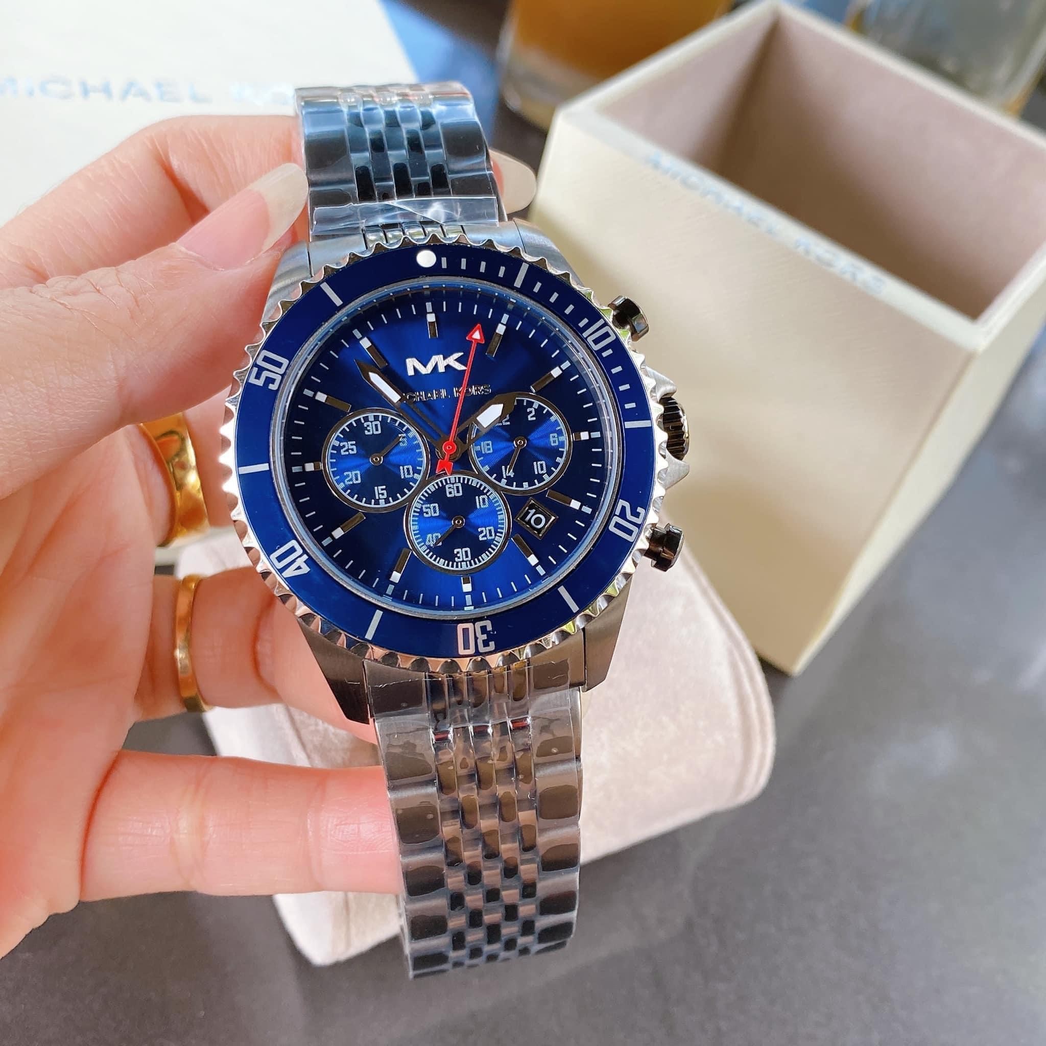 Đồng Hồ Michael Kors Bayville Chronograph |Nam Giới |Mặt Xanh Dương |Dây Kim Loại |Máy Pin (Quartz) |Size 44mm |donghogiatot.vn
