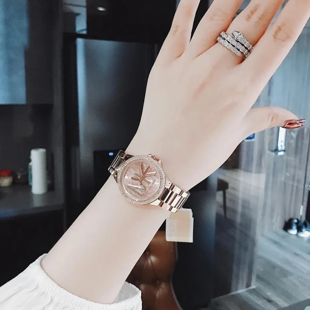 Đồng Hồ Michael Kors Calille |Nữ Giới |Rose Gold |Mặt Đỏ |Dây Kim Loại |Máy Pin (Quartz) |Size 33mm |donghogiatot.vn