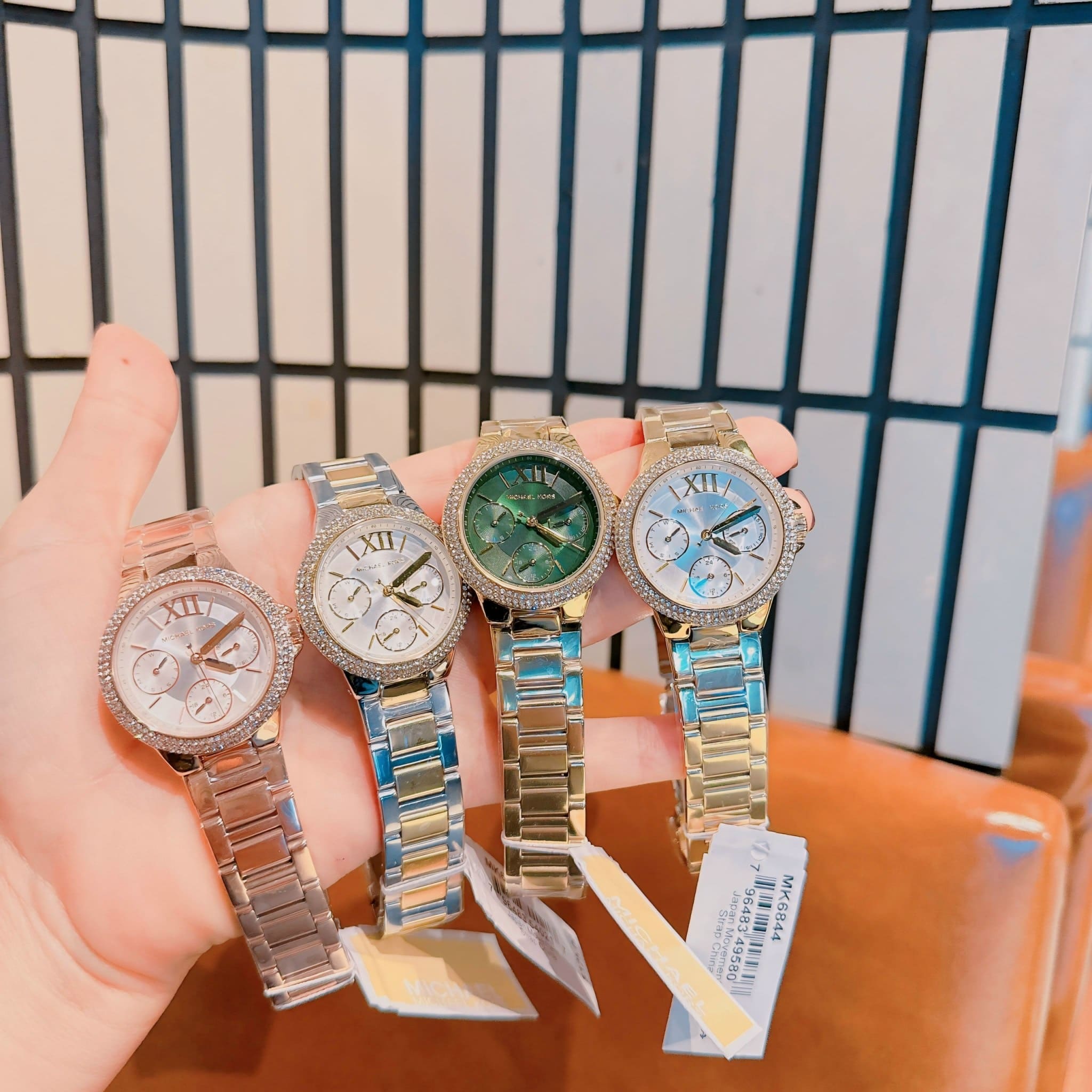 Đồng Hồ Michael Kors Camille |Nữ Giới |Mặt Trắng |Dây Kim Loại Demi Vàng |Máy Pin (Quartz) |Size 33mm |donghogiatot.vn