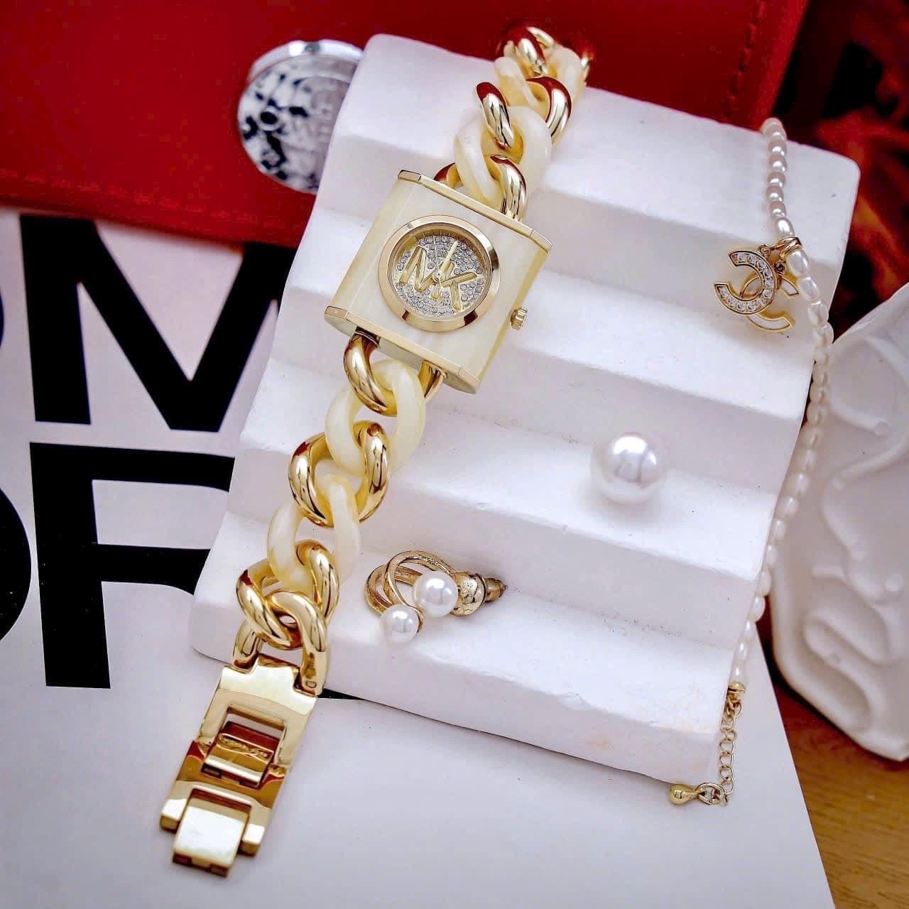 Đồng Hồ Michael Kors Chain Lock |Nữ Giới |Mặt Vuông |Dây Mắt Xích Mix Acetate Trắng |Máy Pin (Quartz) |Size 25mm |donghogiatot.vn